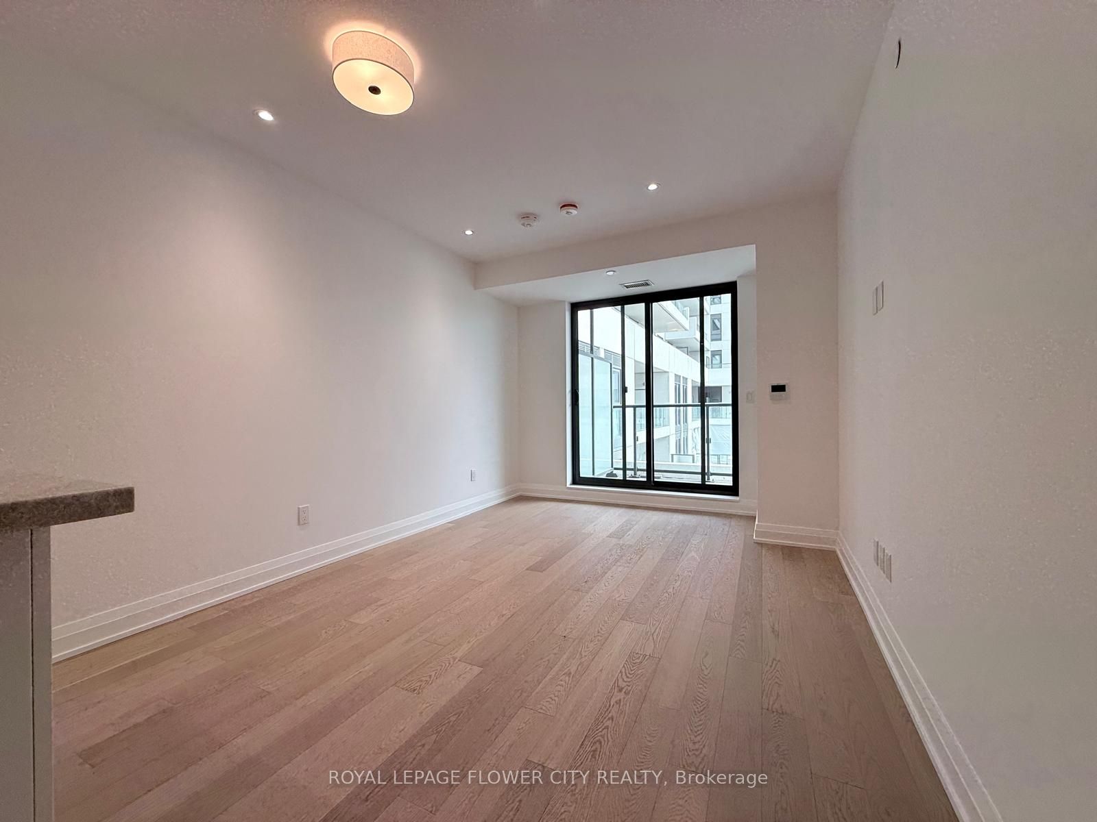 505 Glencairn Avenue 301 Property Photo 3
