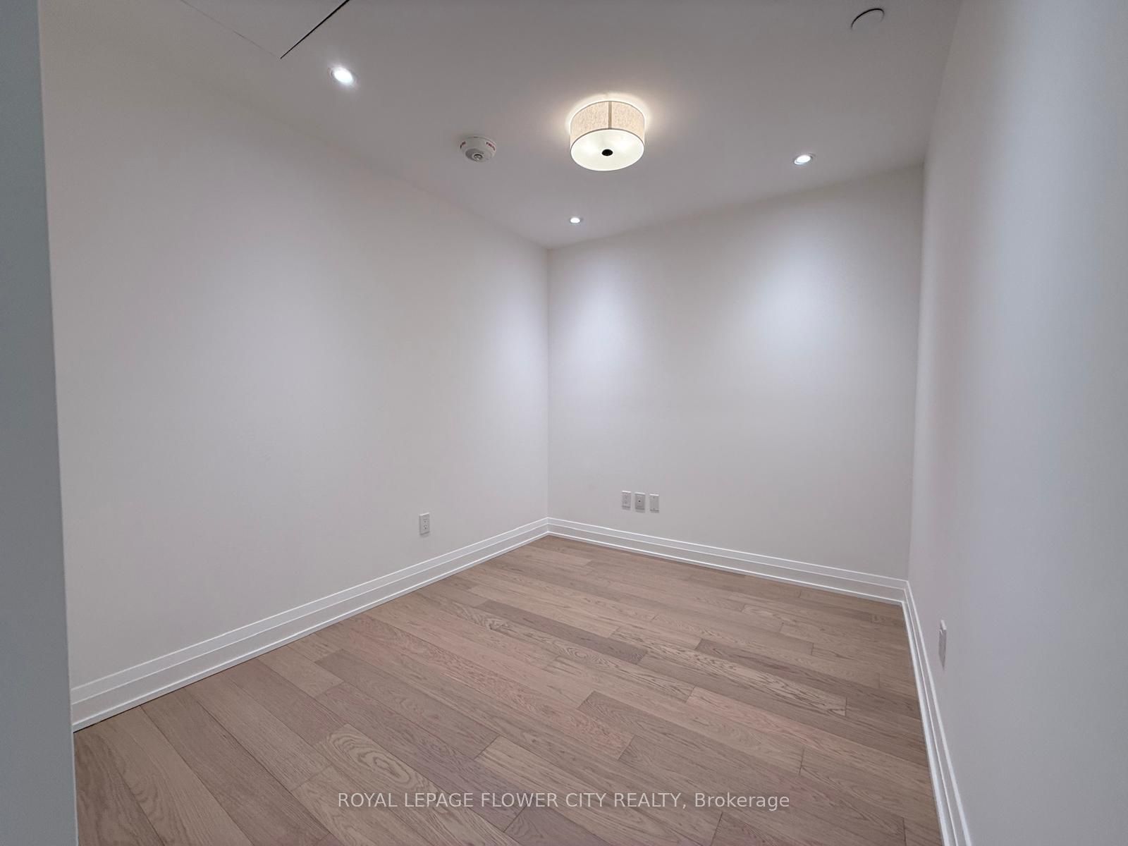 505 Glencairn Avenue 301 Property Photo 7