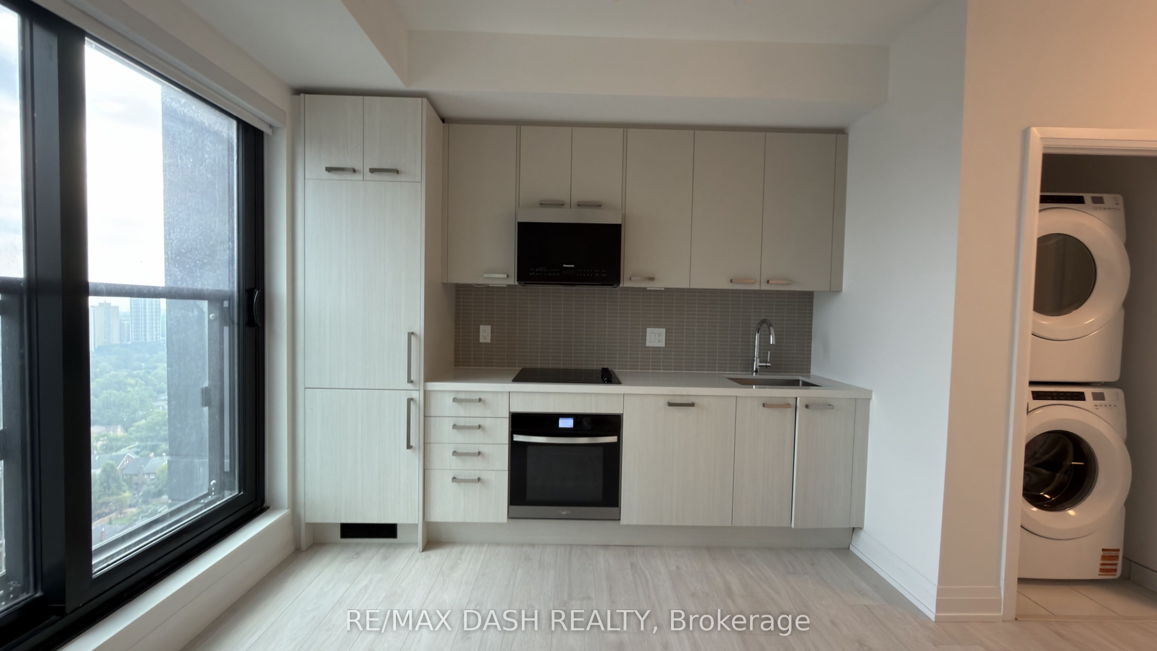 20 Soudan Avenue 2402 Property Photo 21