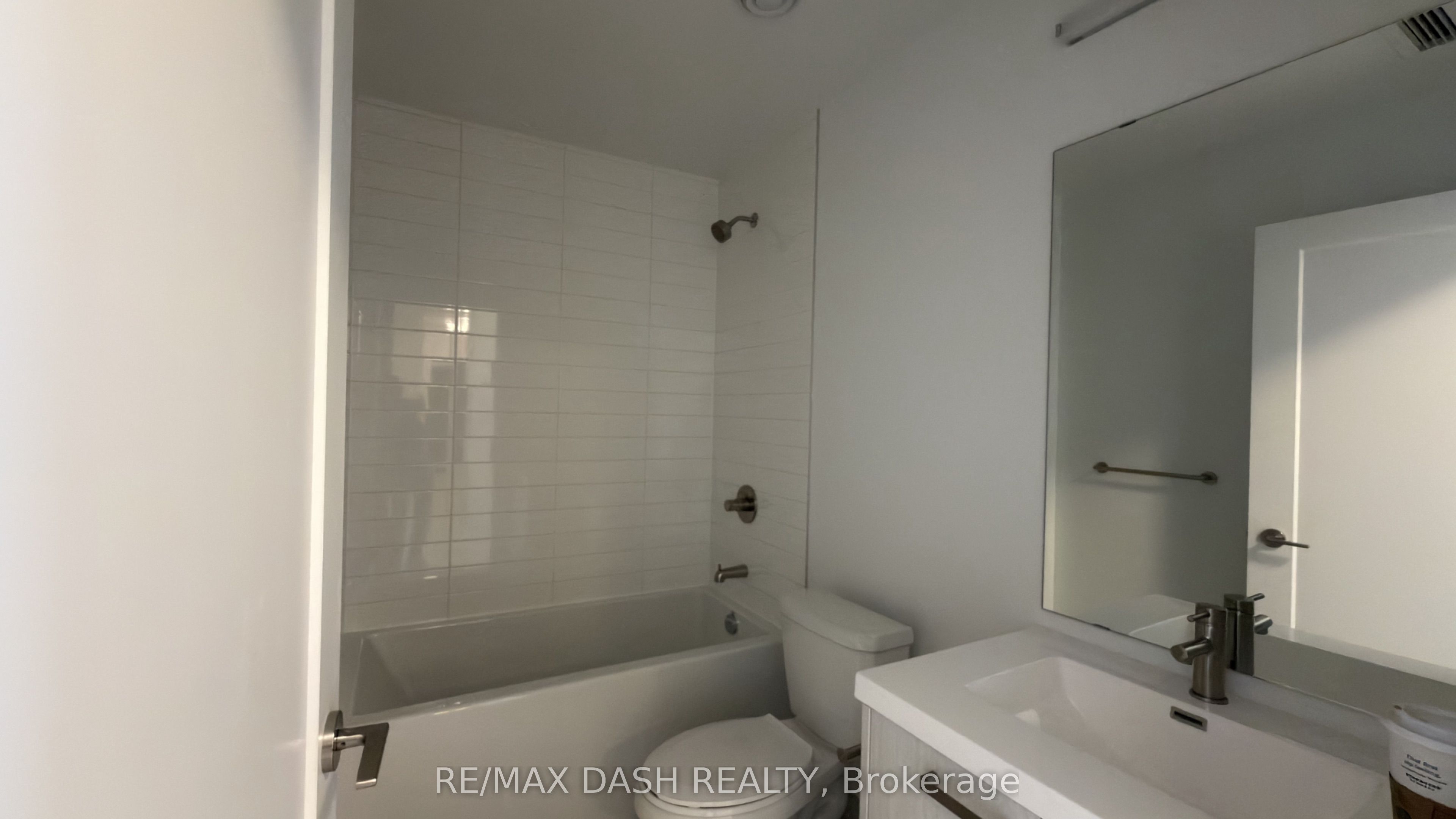20 Soudan Avenue 2402 Property Photo 24