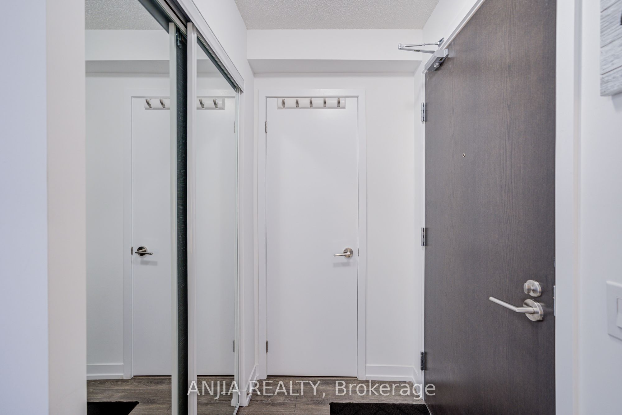 219 Dundas Street E 803 Property Photo 13