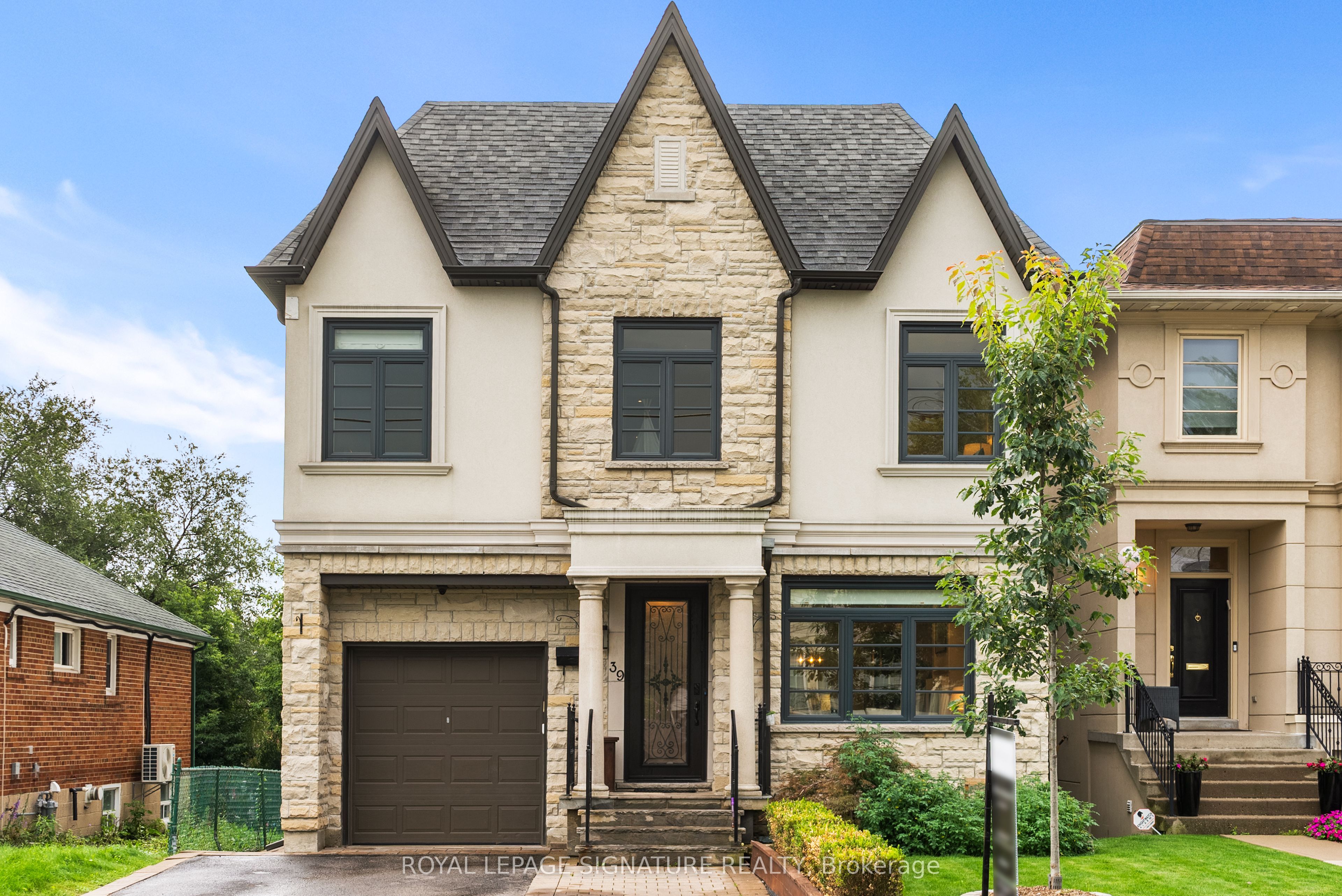39 Regina Avenue Property Photo 1
