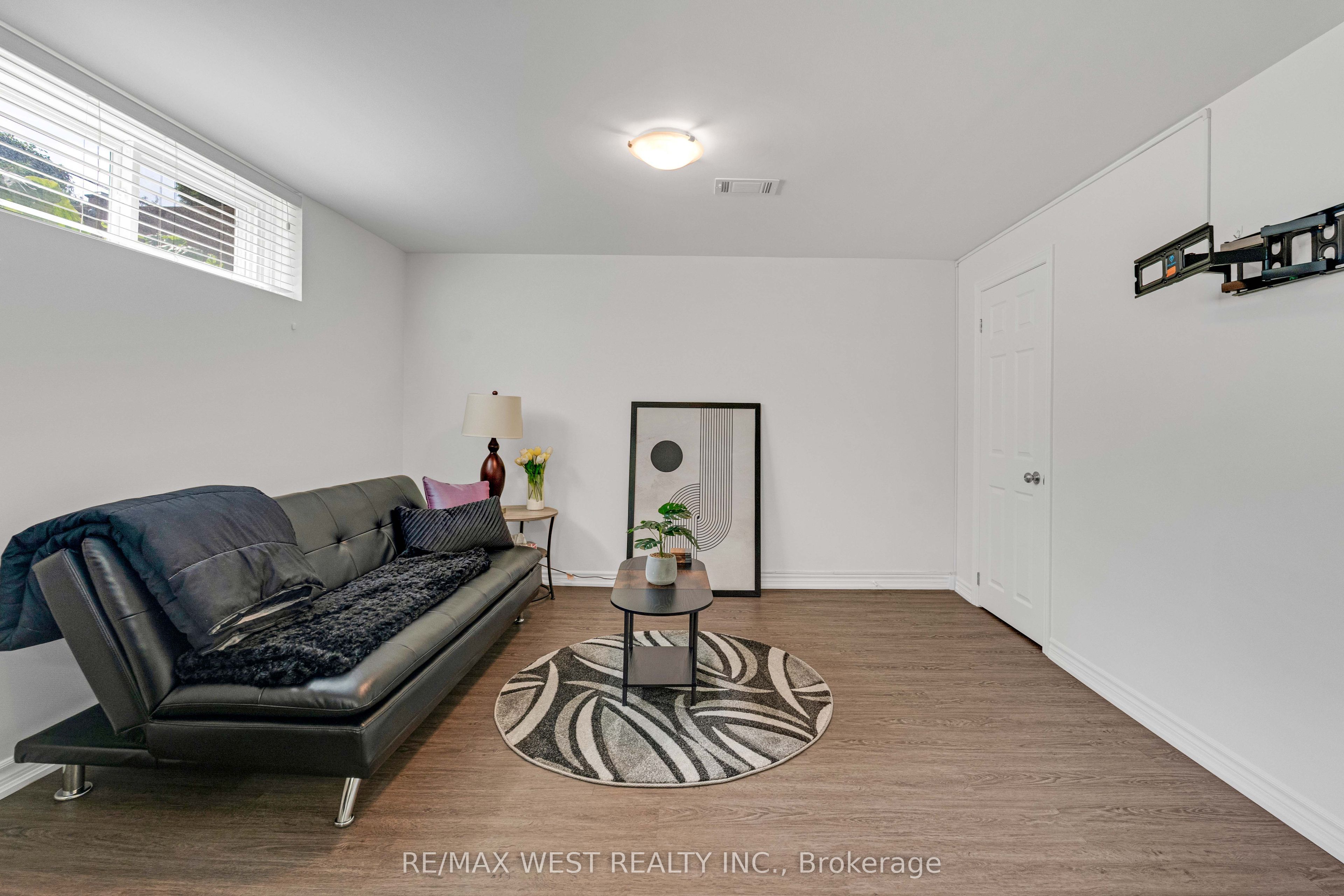 177 Searle Avenue Property Photo 7
