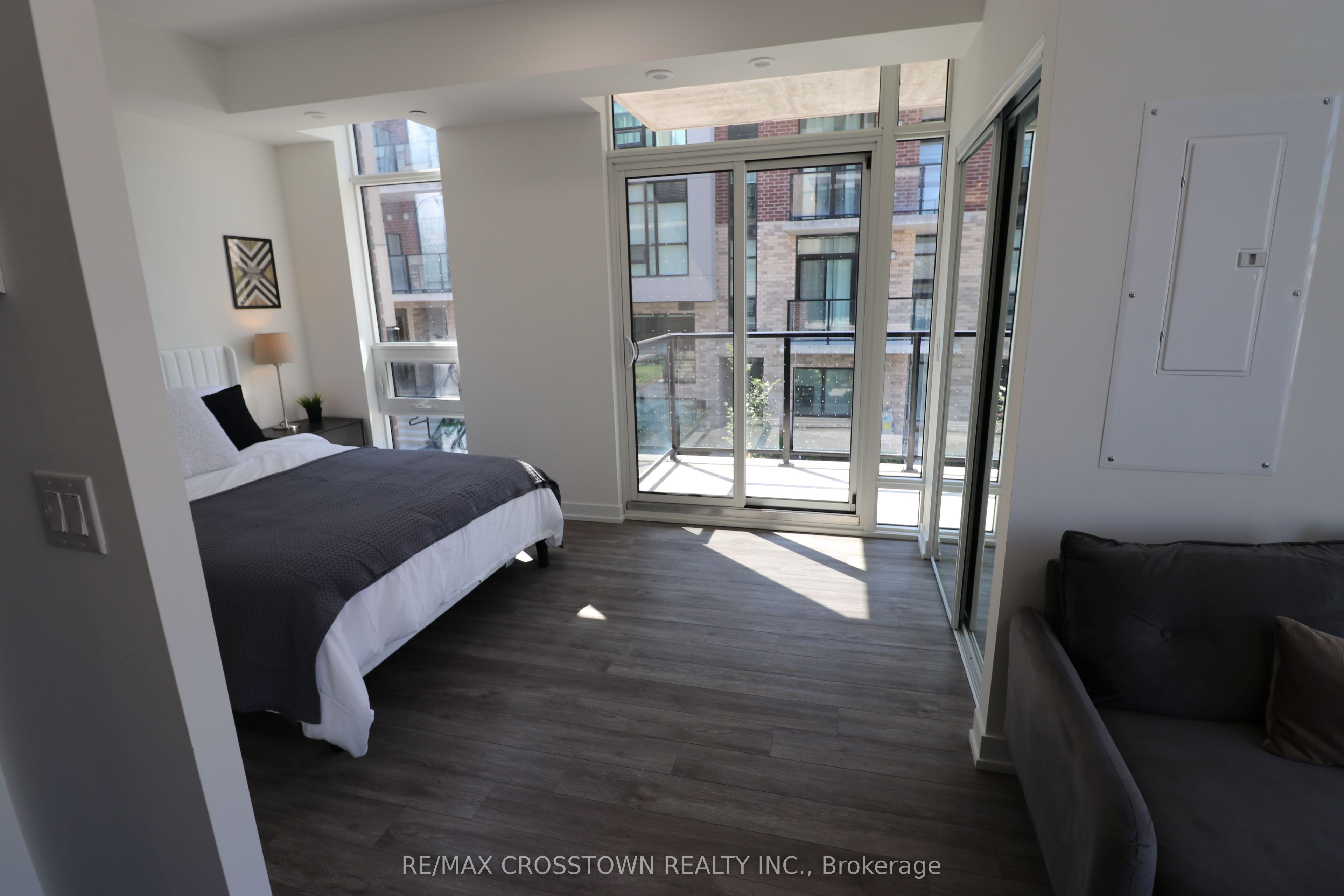 57-861 Sheppard Avenue W 2nd Property Photo 6