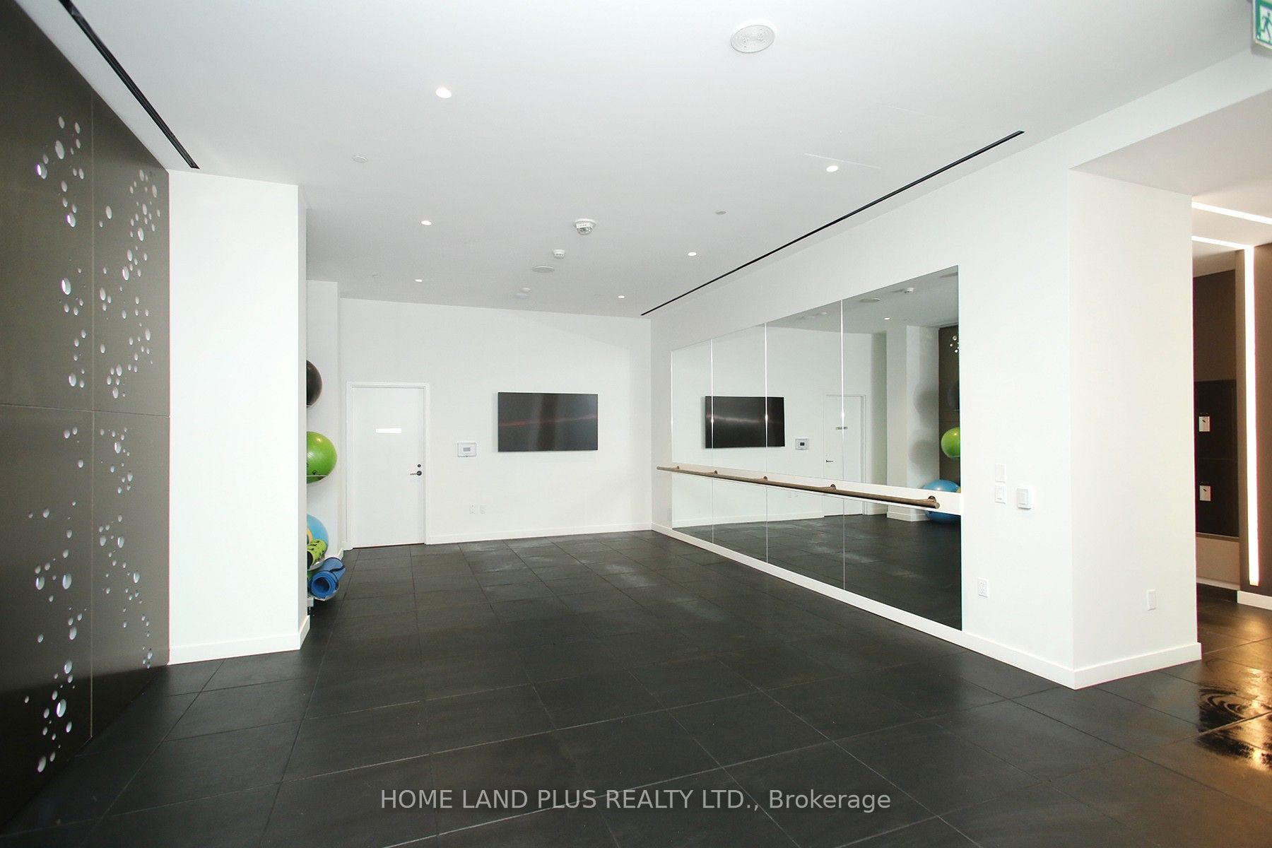 39 Roehampton Avenue 2704 Property Photo 28
