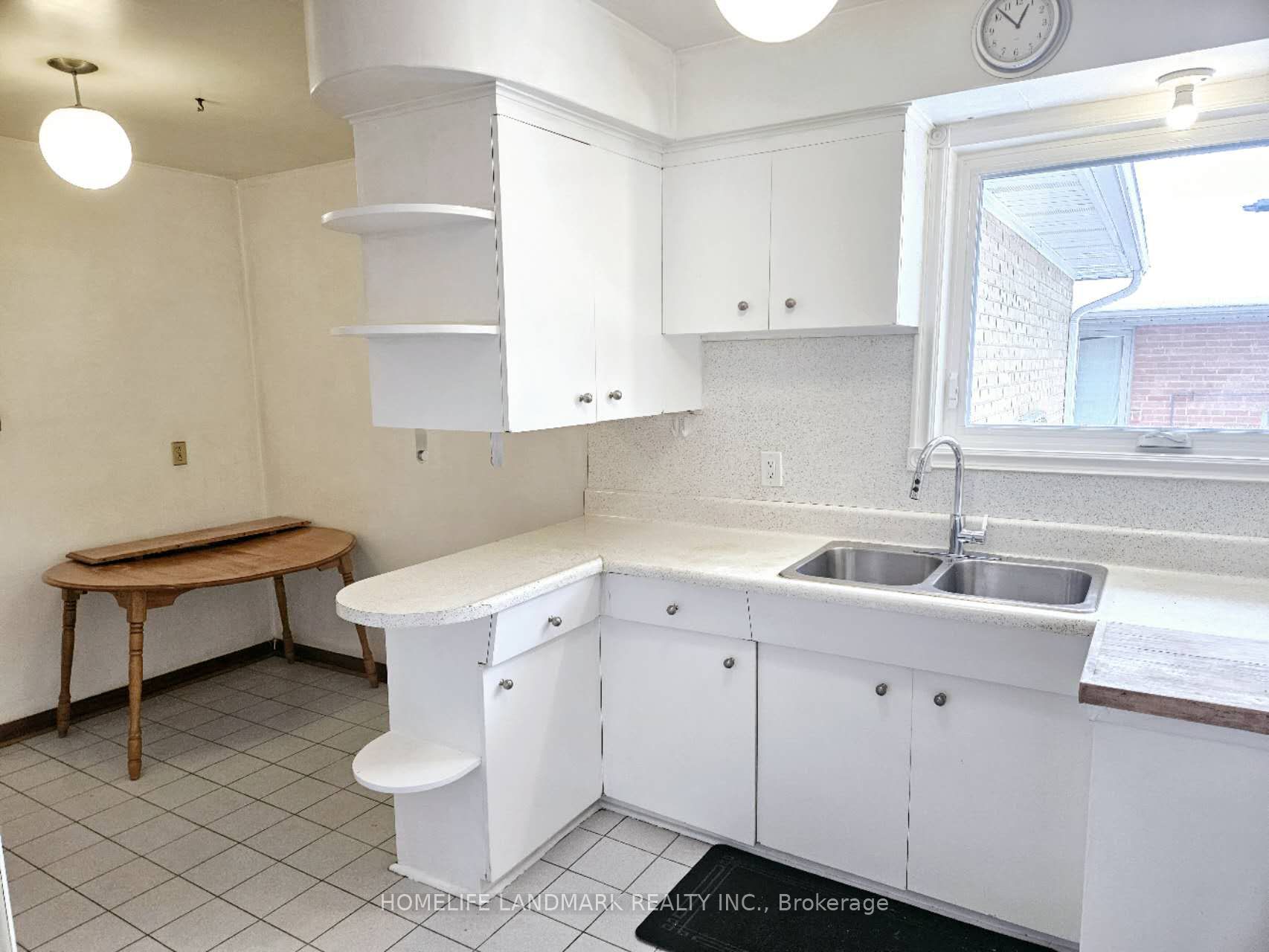 39 Bathford Crescent Property Photo 3