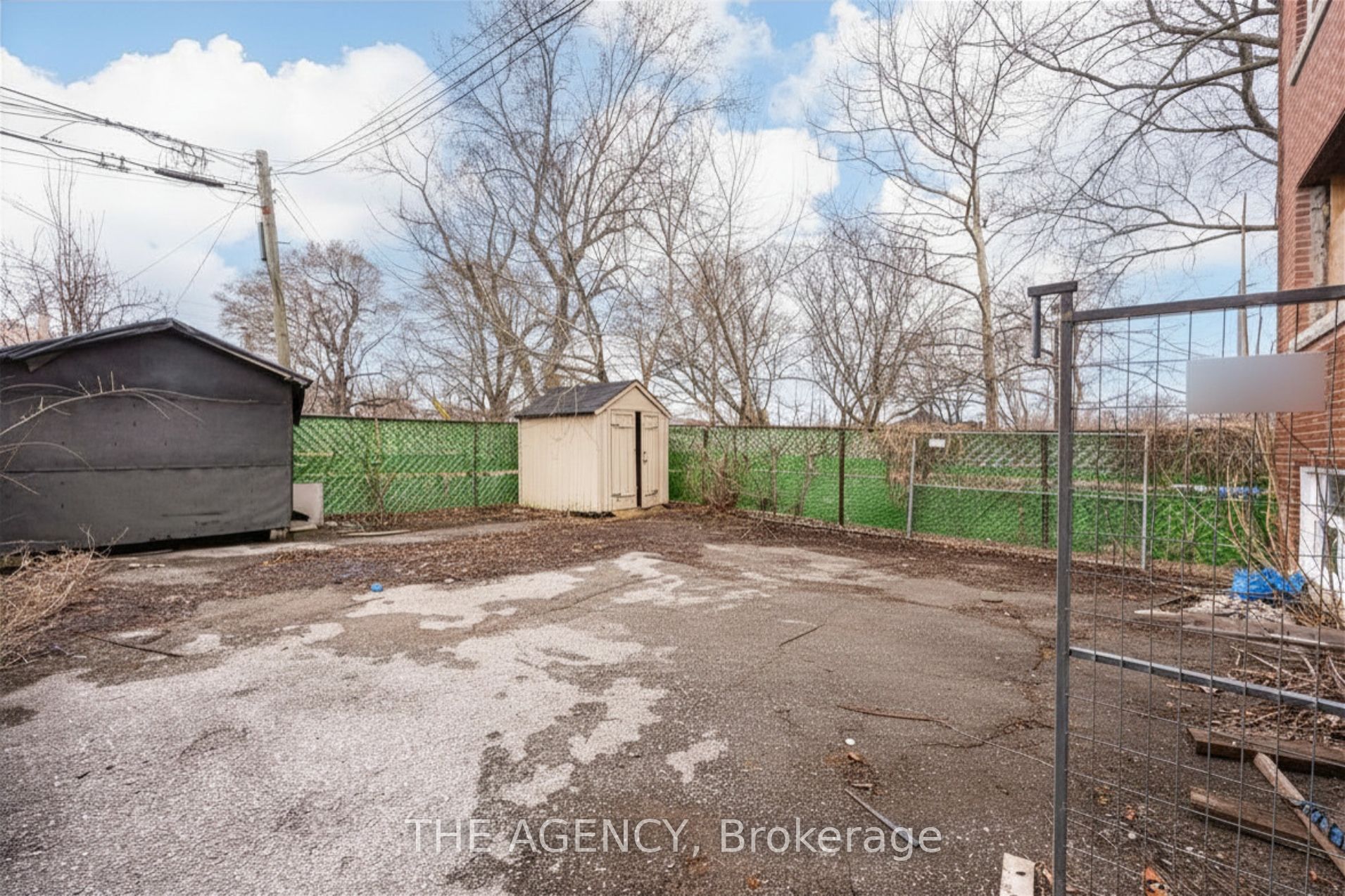 374 Atlas Avenue Property Photo 6