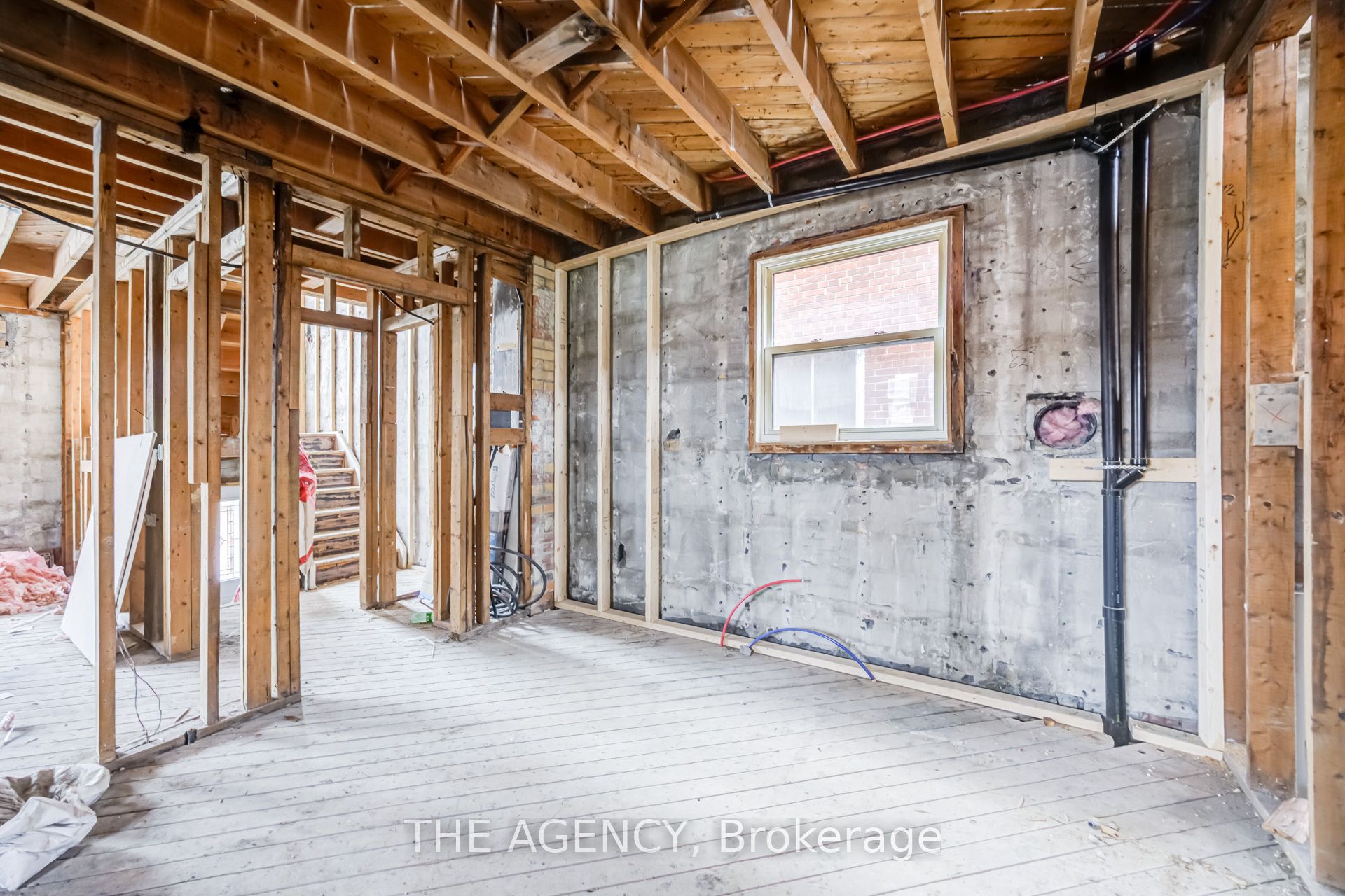 374 Atlas Avenue Property Photo 7