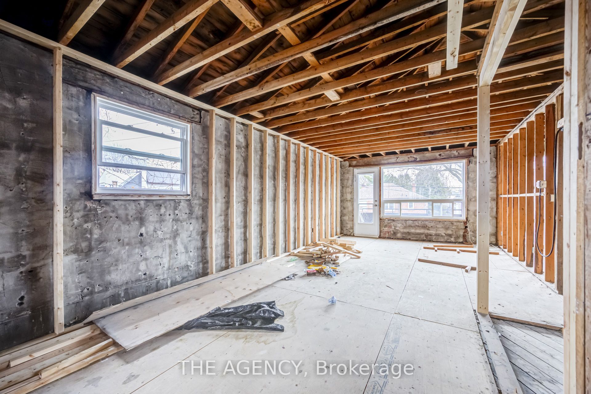 374 Atlas Avenue Property Photo 11