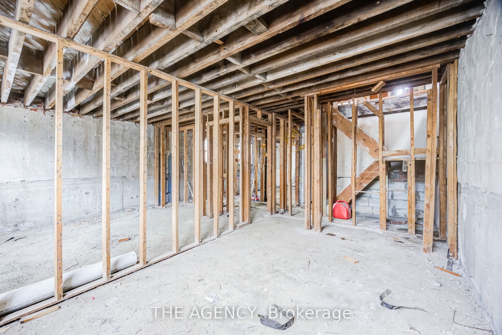 374 Atlas Avenue Property Photo 19