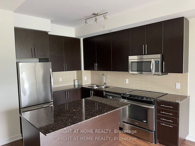 60 Berwick Avenue 1305 Property Photo 5