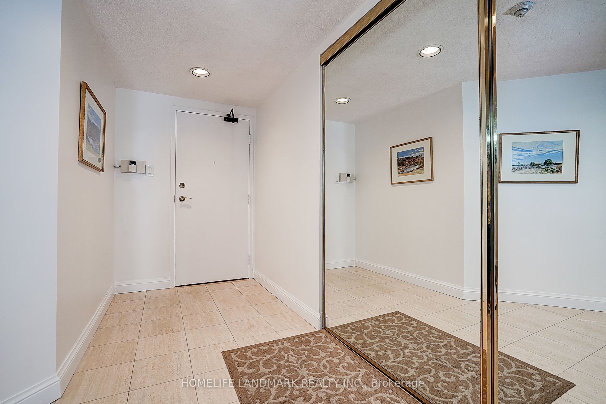 130 Carlton Street 503 Property Photo 6
