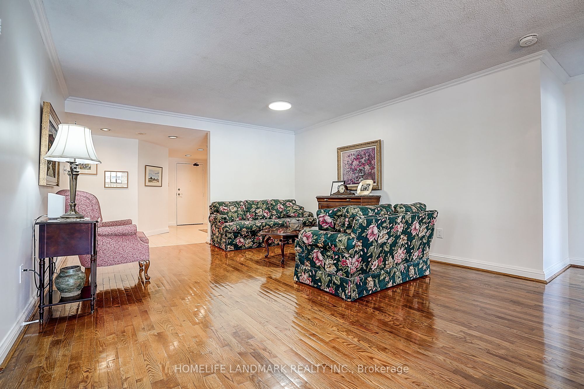 130 Carlton Street 503 Property Photo 15