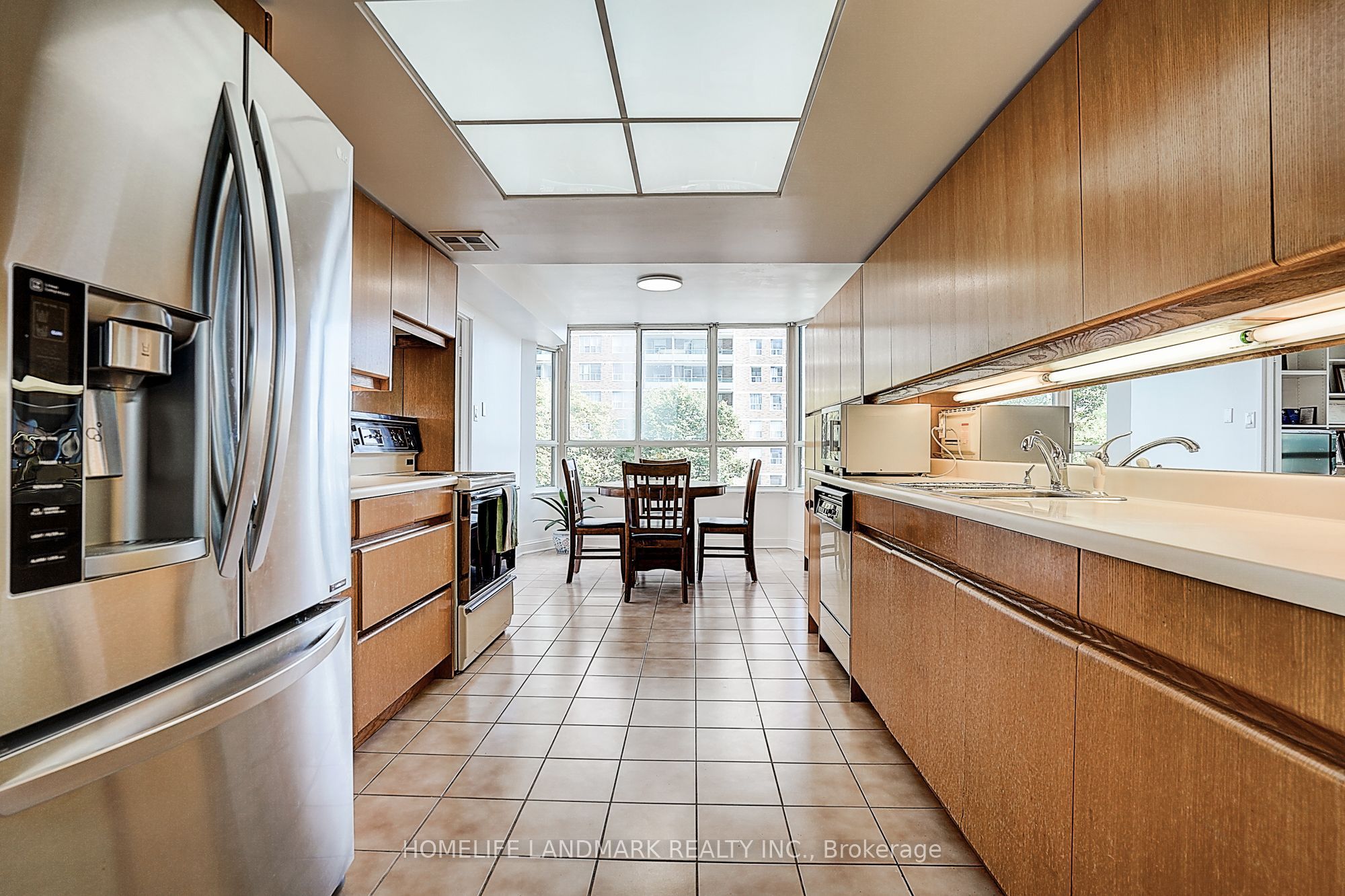 130 Carlton Street 503 Property Photo 16