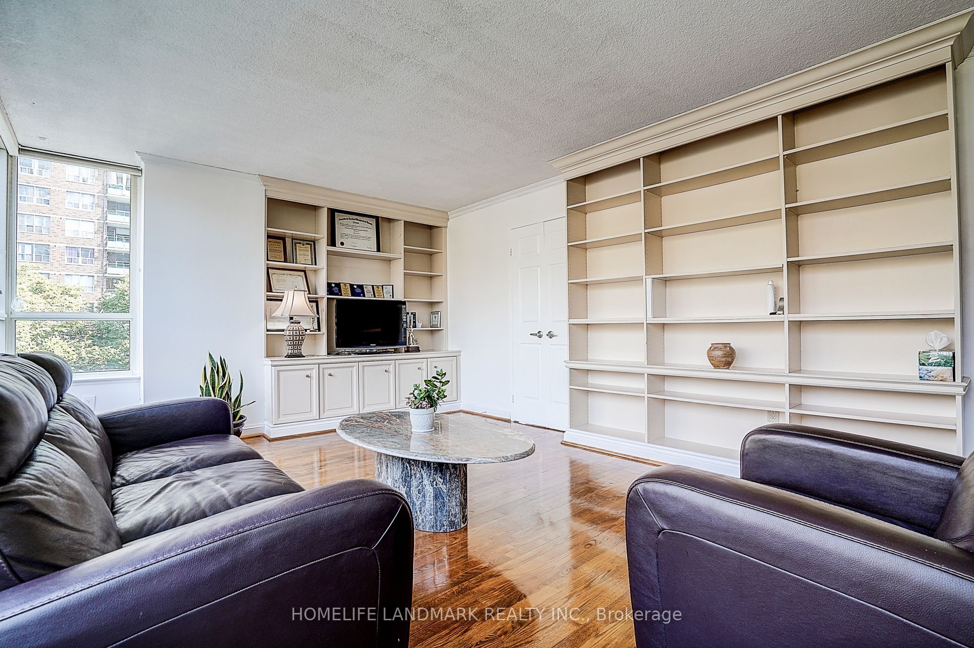 130 Carlton Street 503 Property Photo 19