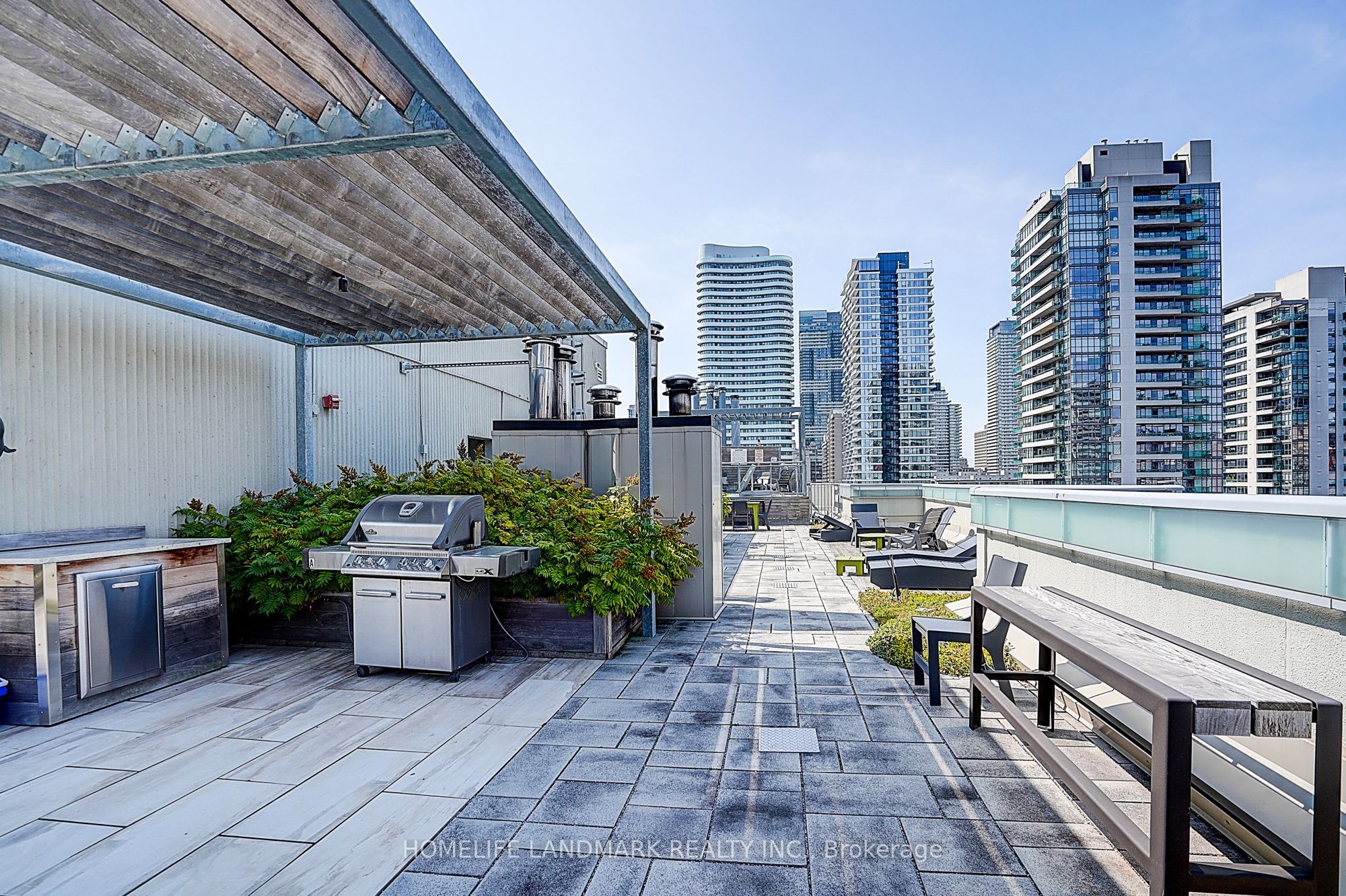 130 Carlton Street 503 Property Photo 35