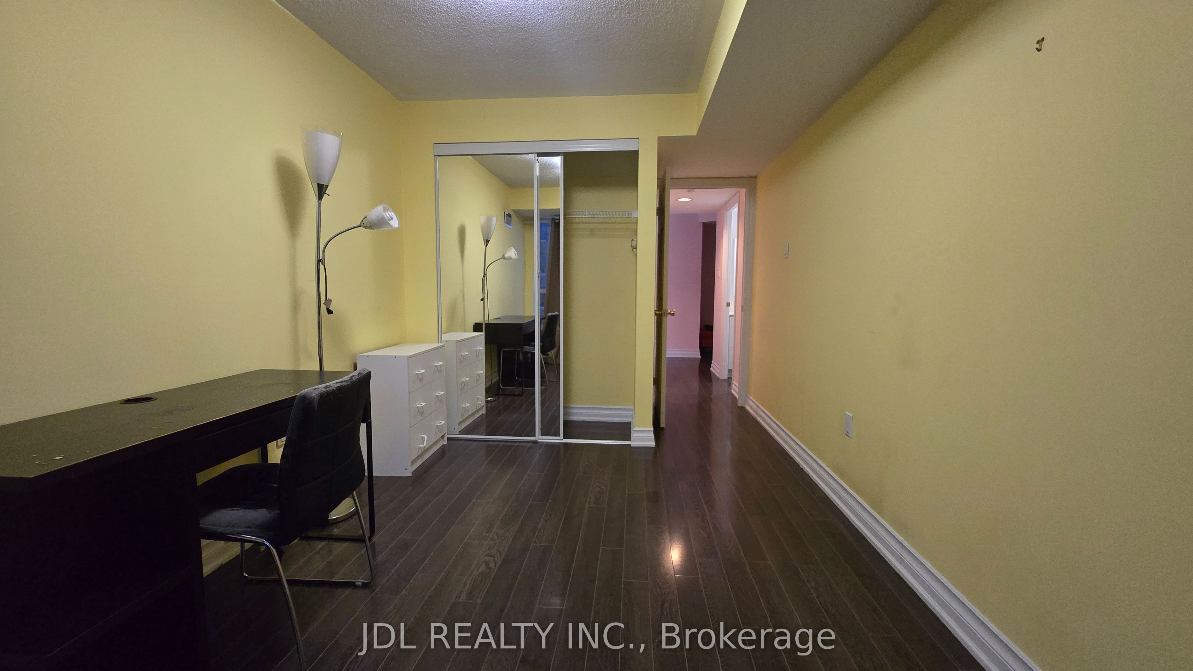 889 Bay Street 1206 Property Photo 9
