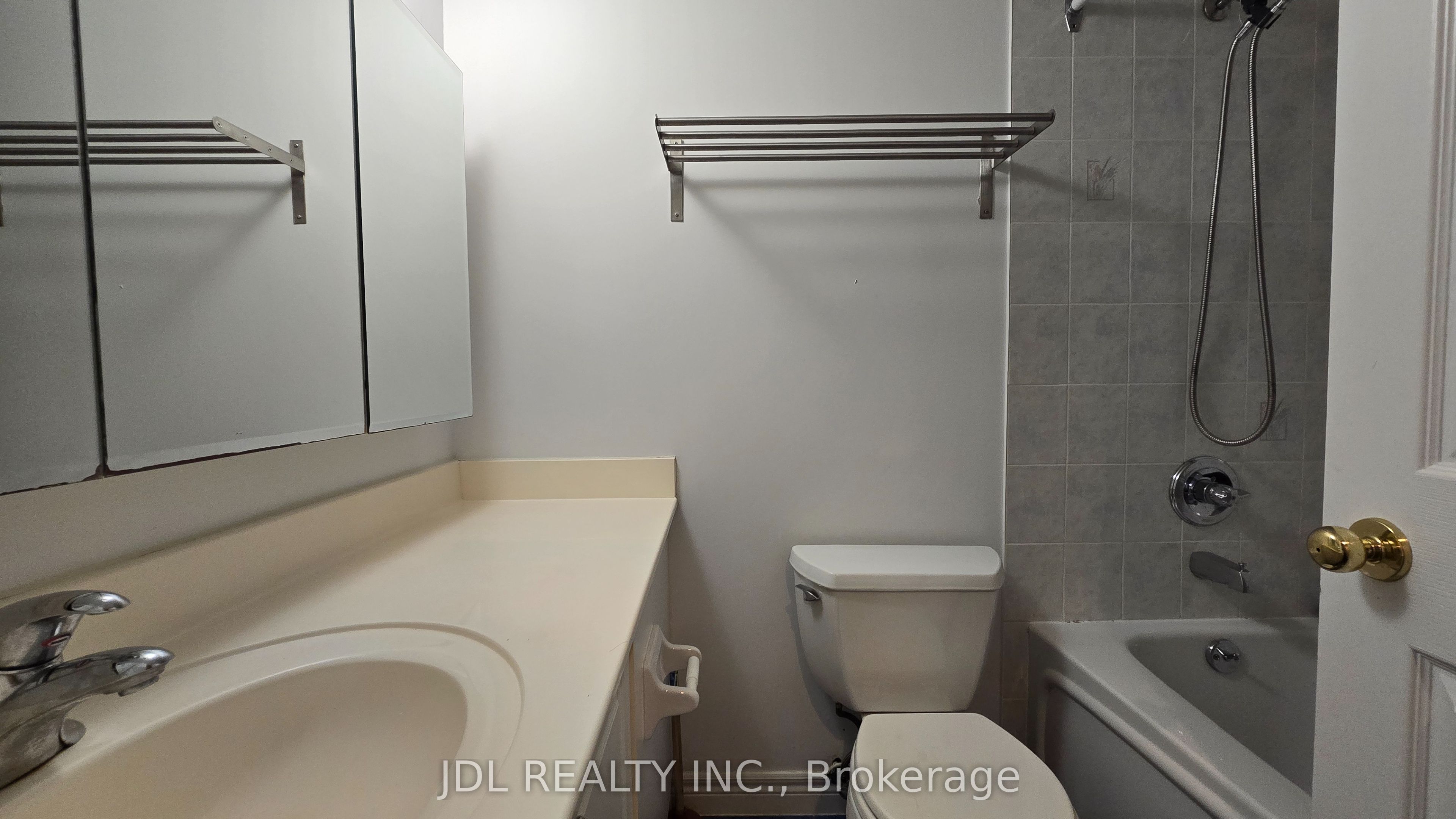 889 Bay Street 1206 Property Photo 10