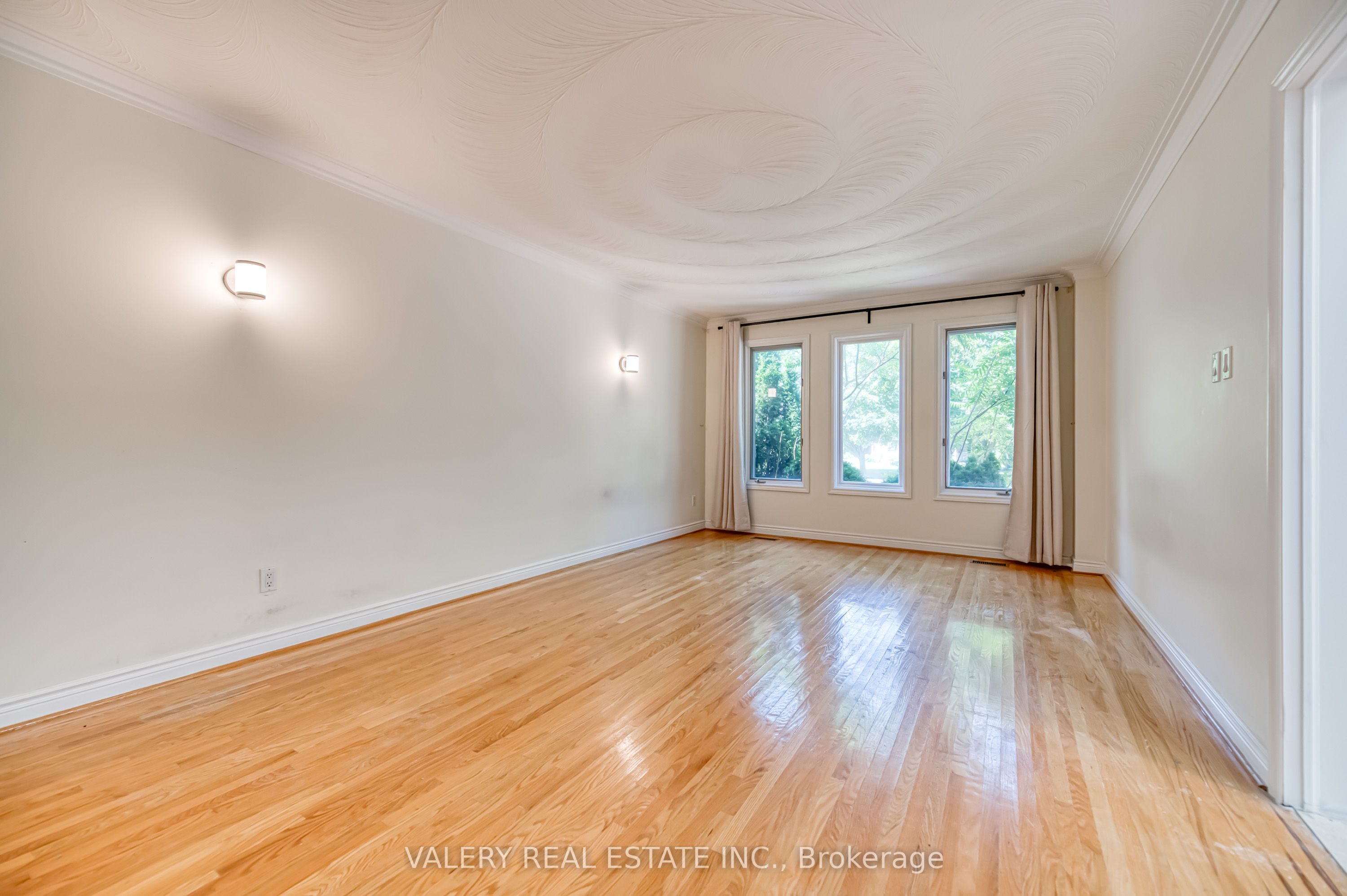 163 Holmes Avenue Property Photo 5