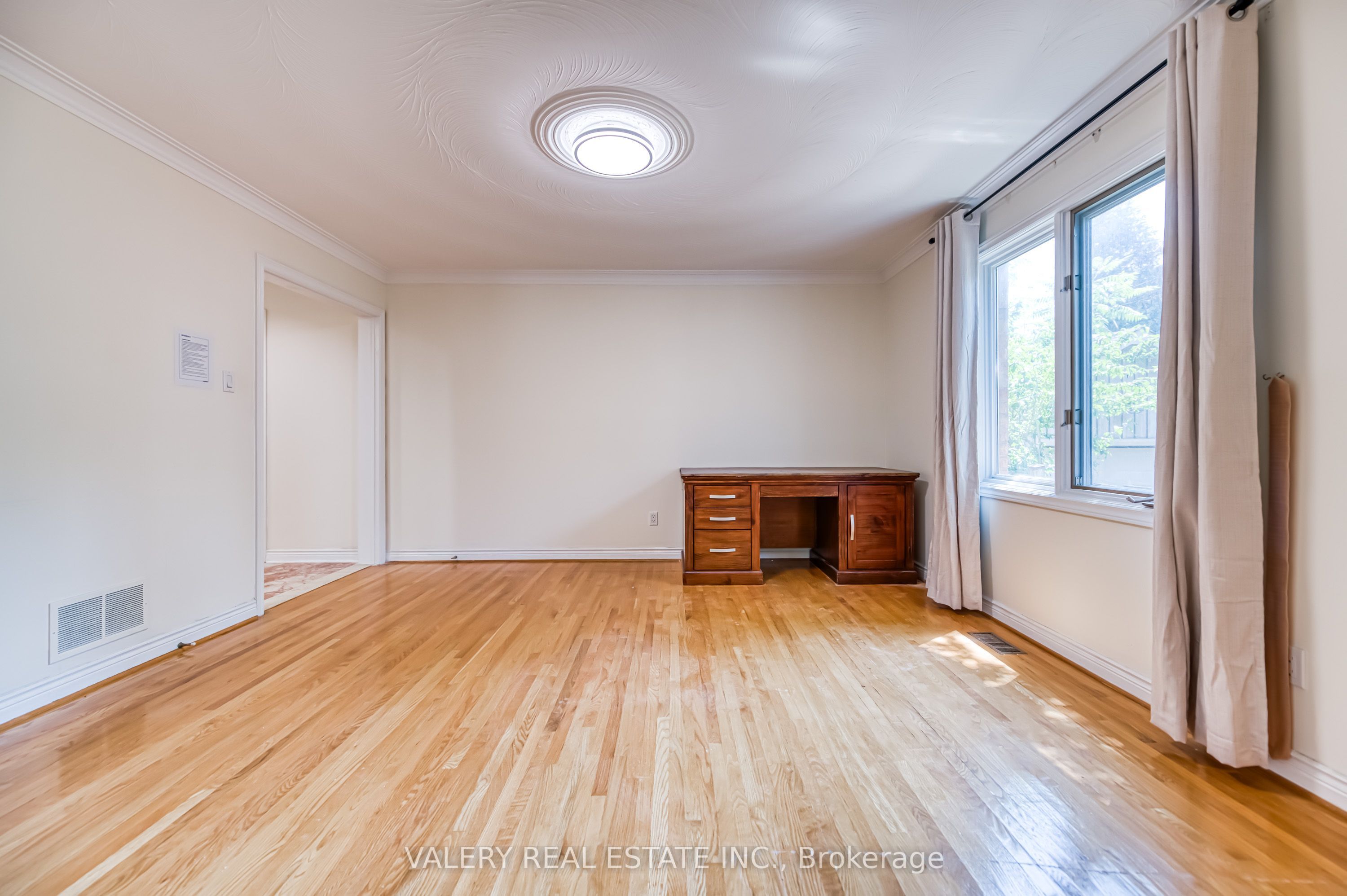 163 Holmes Avenue Property Photo 7