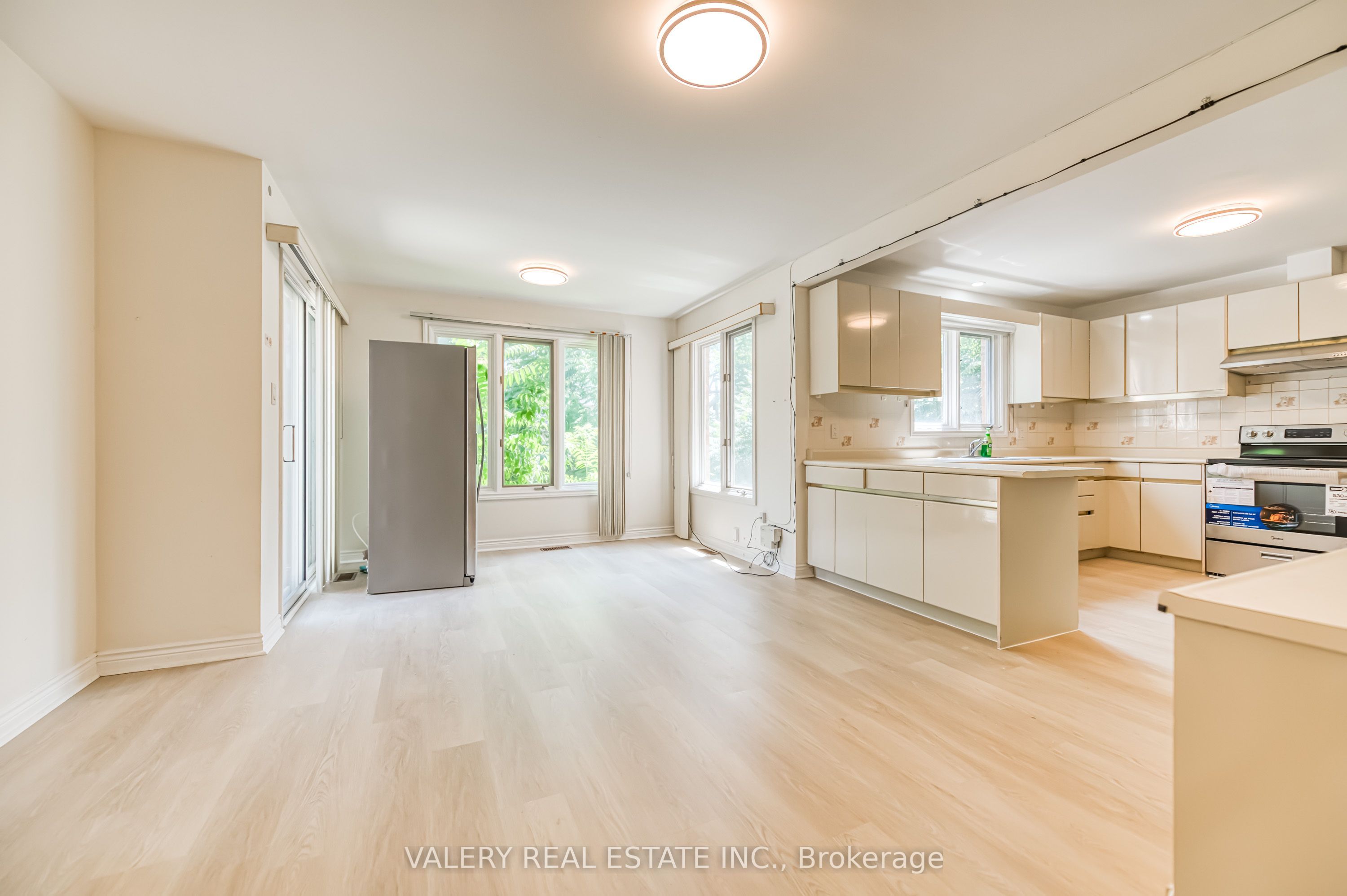 163 Holmes Avenue Property Photo 11