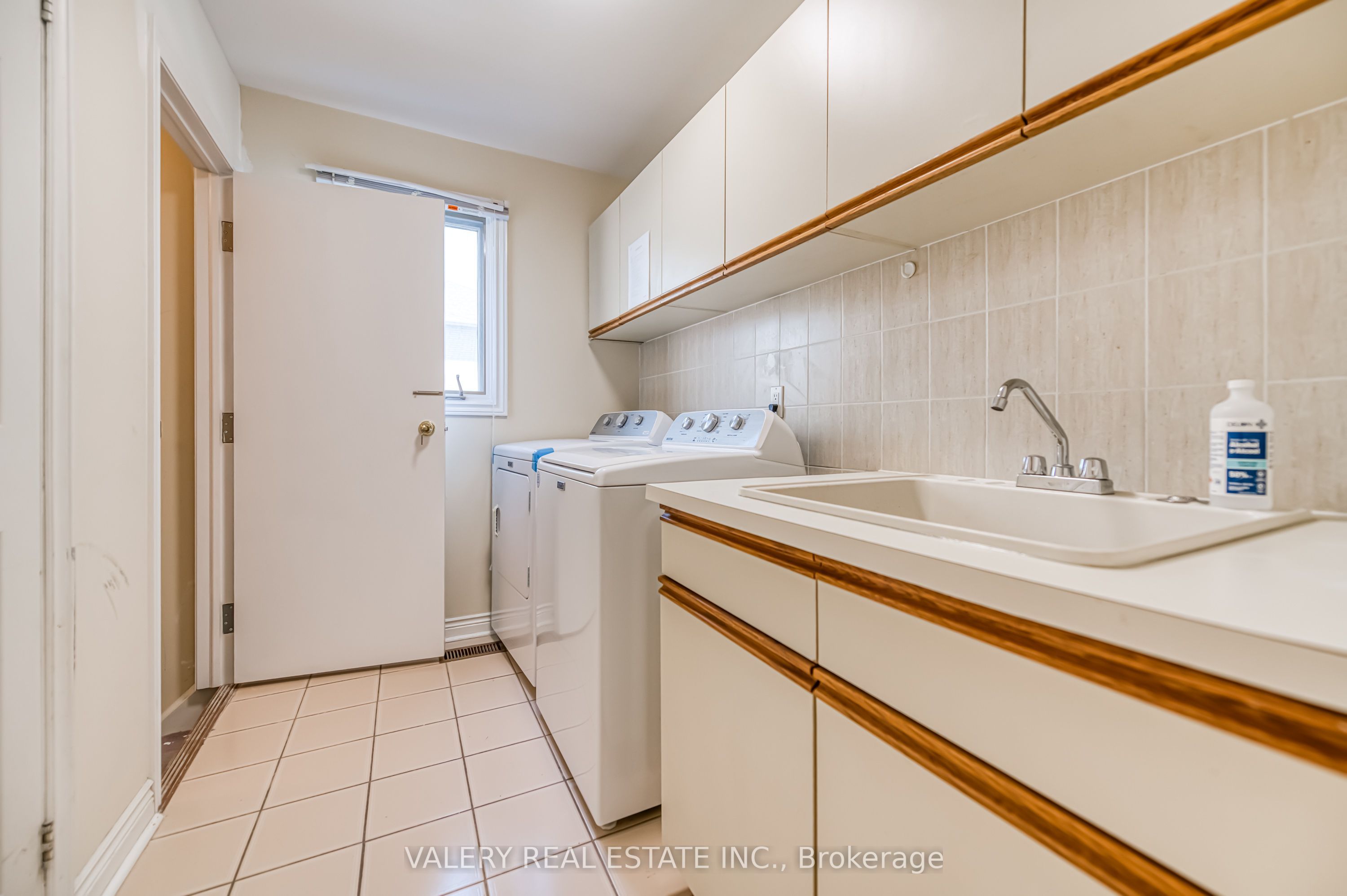 163 Holmes Avenue Property Photo 16