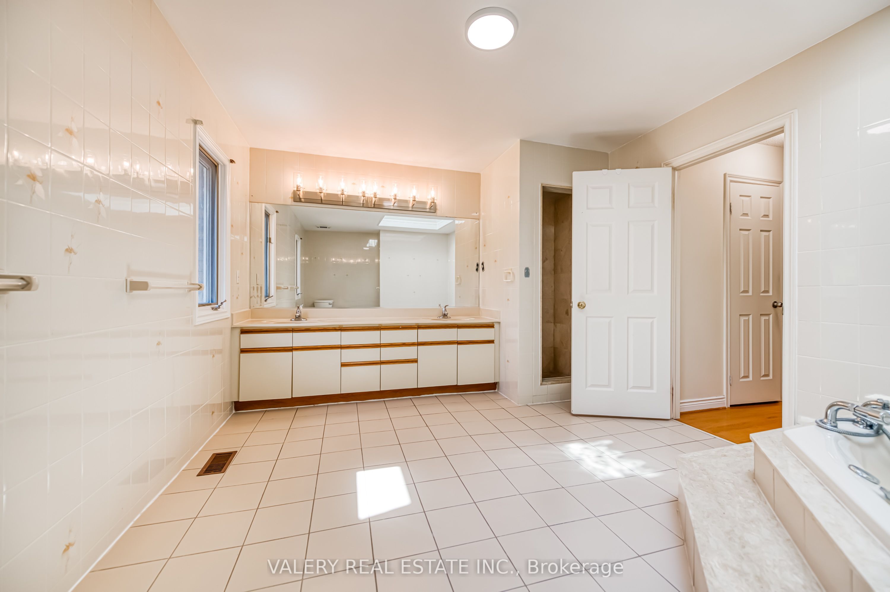 163 Holmes Avenue Property Photo 23
