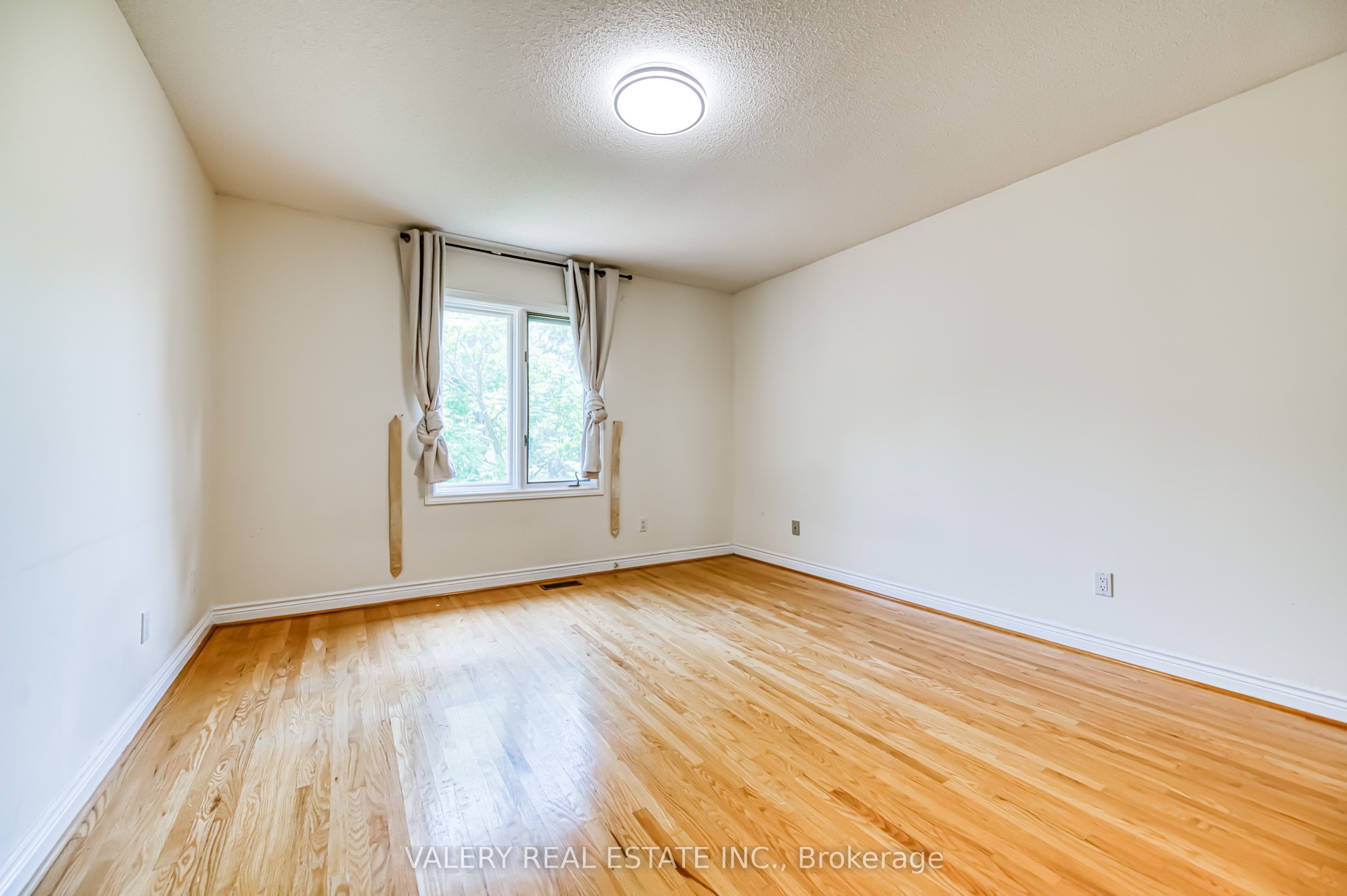 163 Holmes Avenue Property Photo 25