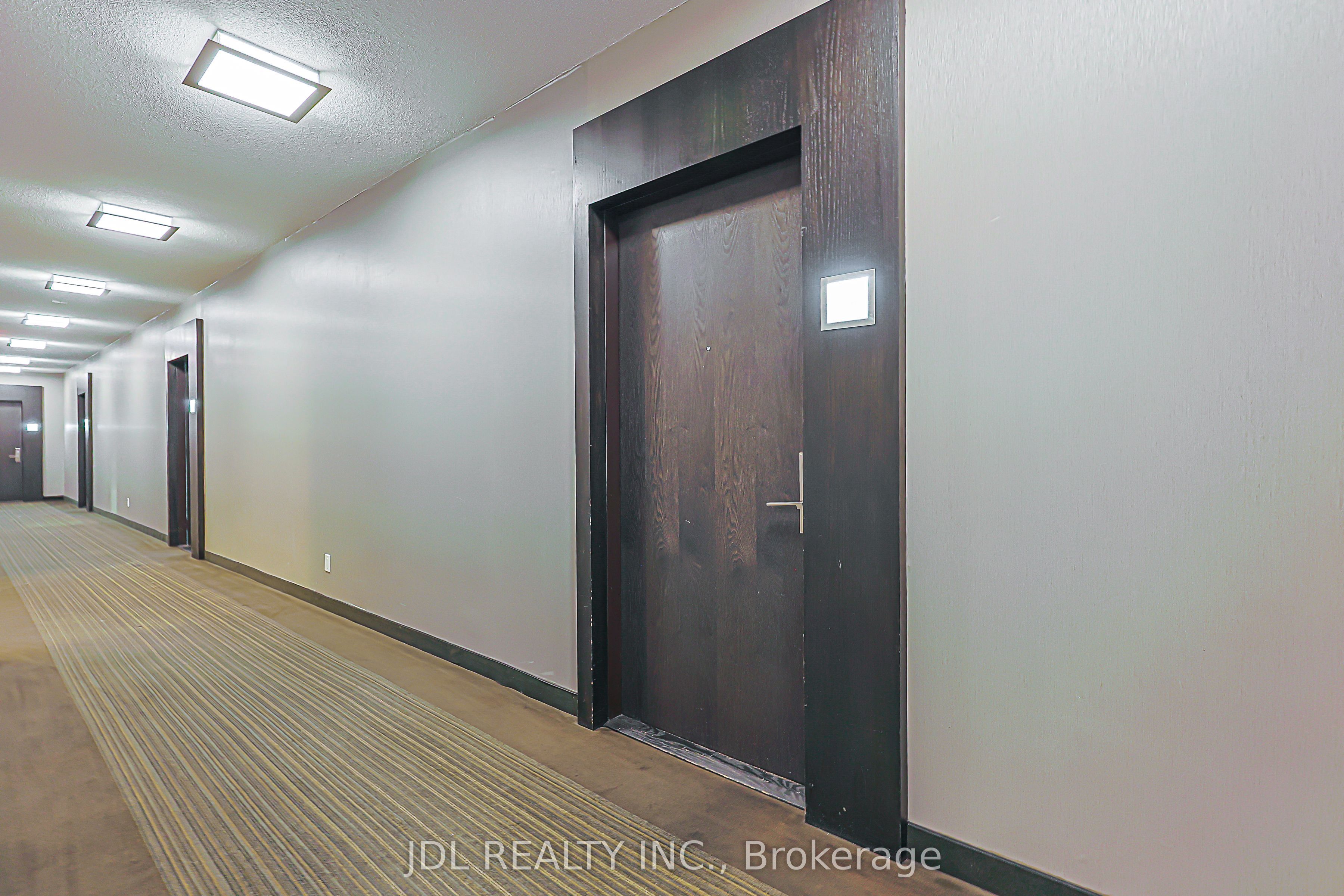 770 Bay Street 1105 Property Photo 5