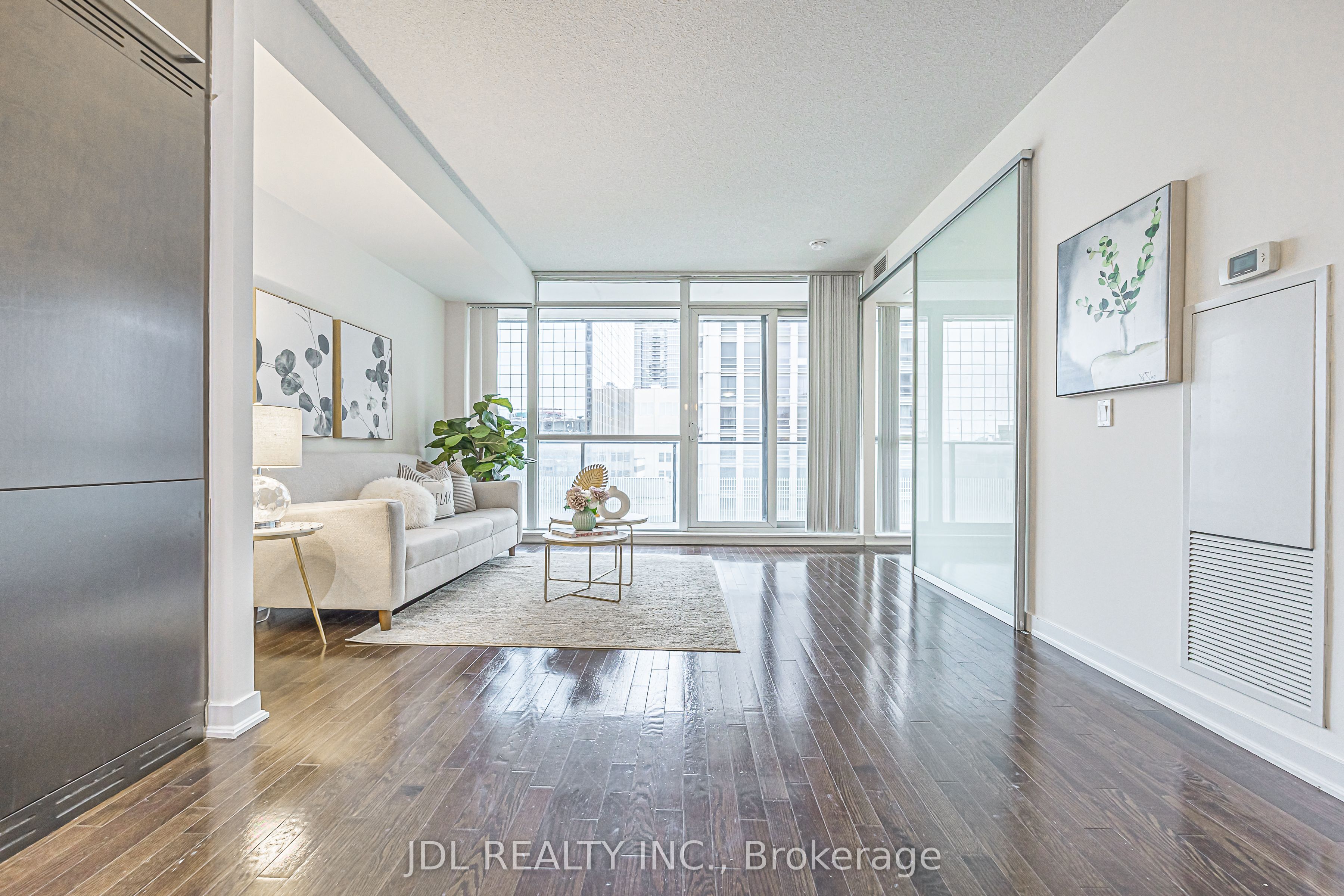 770 Bay Street 1105 Property Photo 15