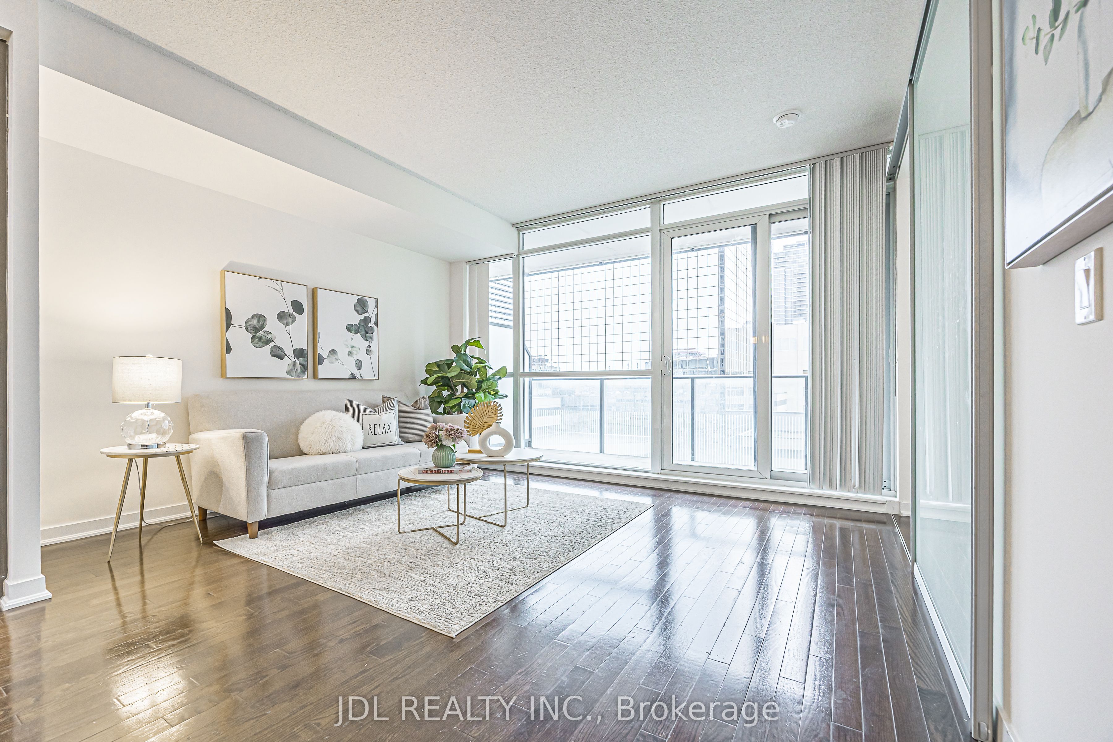 770 Bay Street 1105 Property Photo 16
