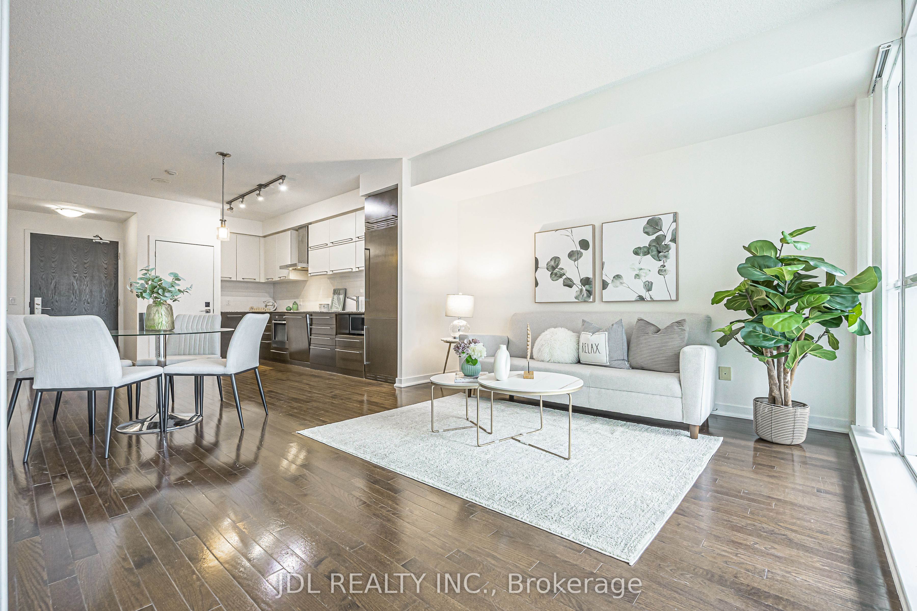 770 Bay Street 1105 Property Photo 18