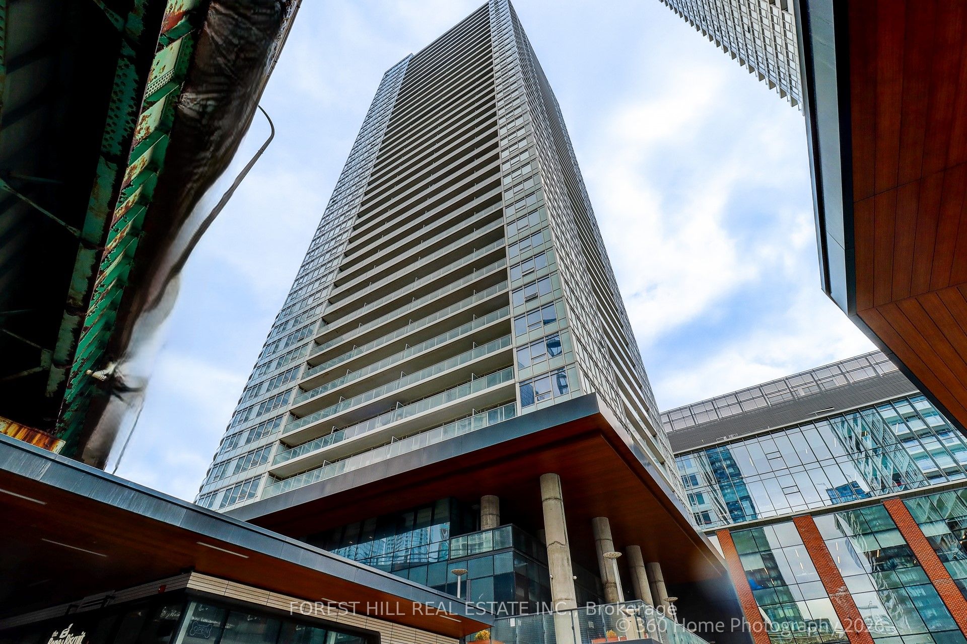 17 Bathurst Street 1215 Property Photo 1