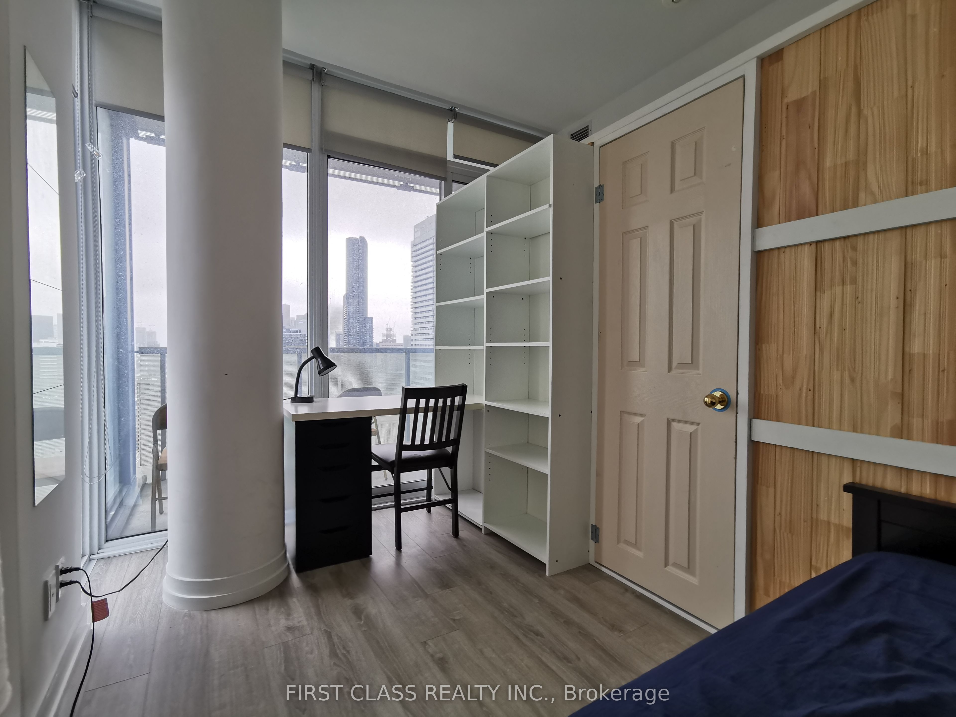 28 Wellesley Street E 3504 (den) Property Photo 12