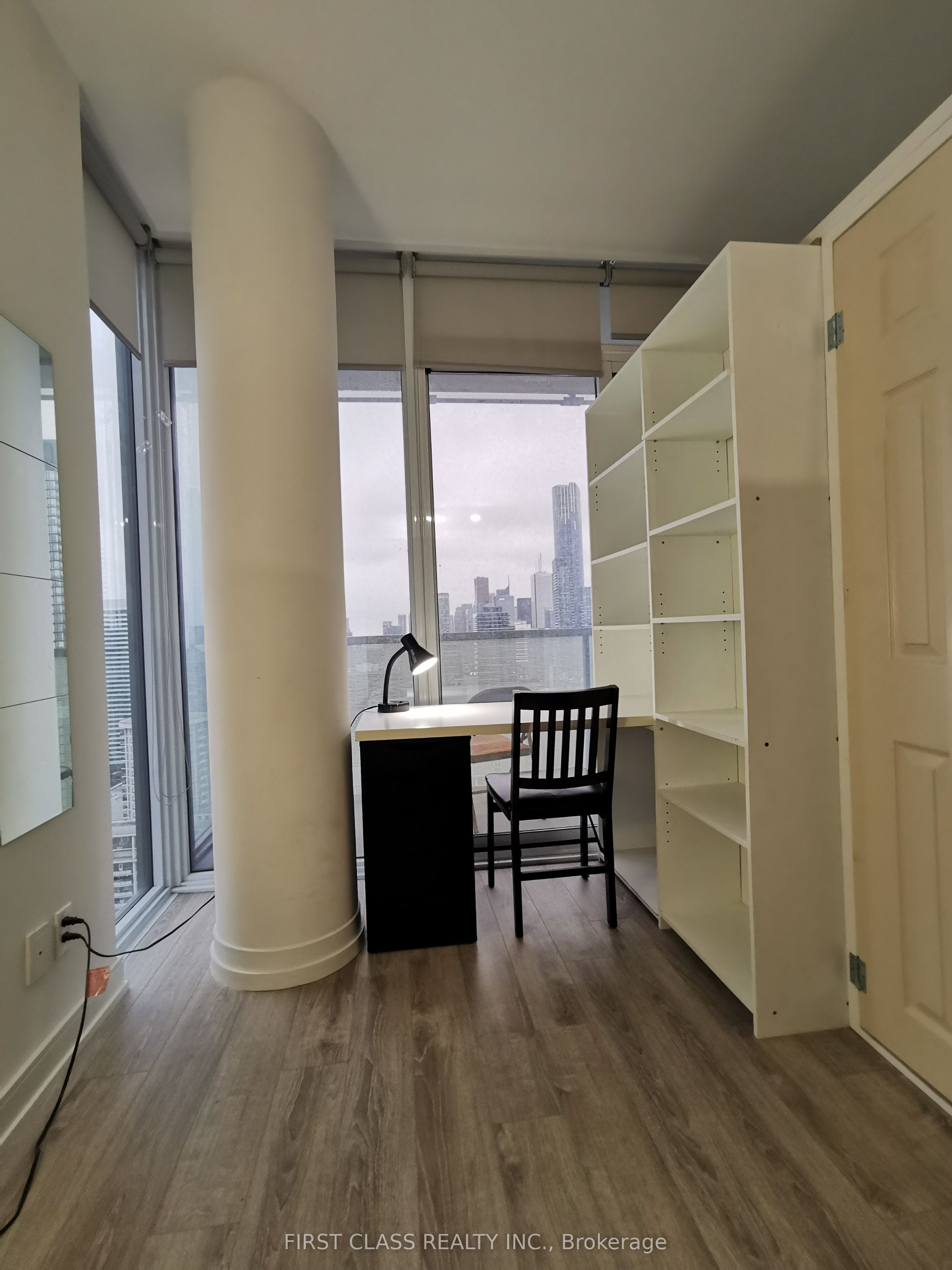 28 Wellesley Street E 3504 (den) Property Photo 14