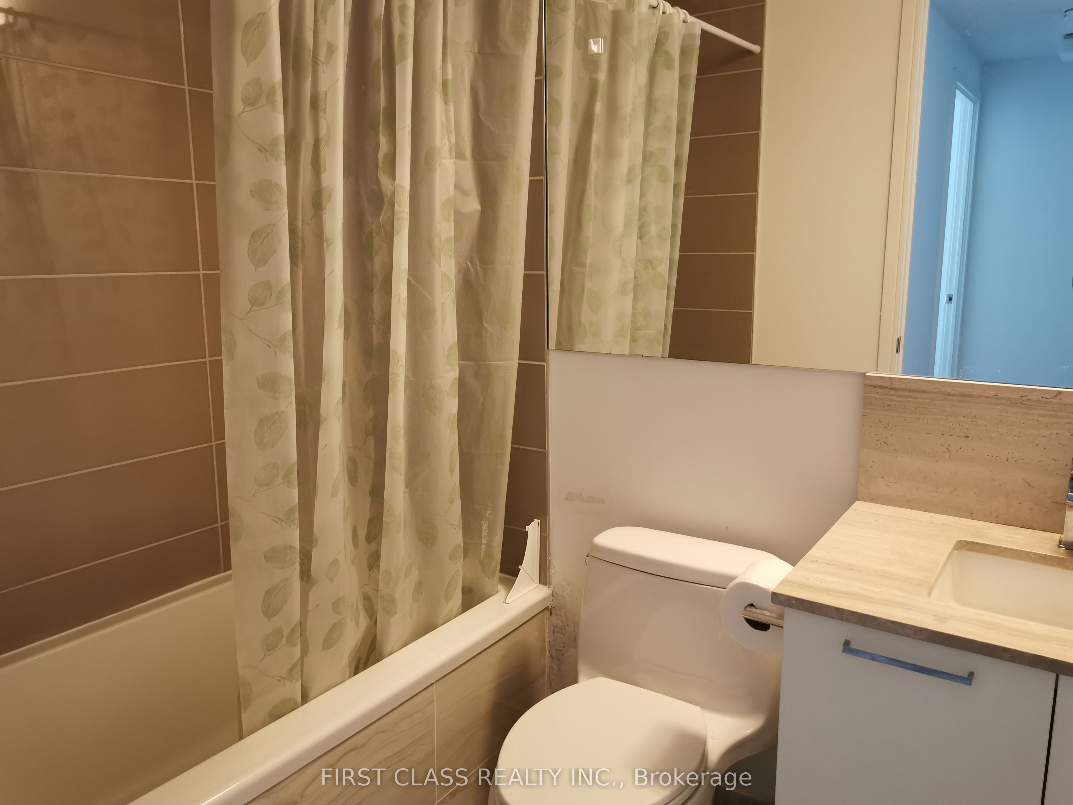 28 Wellesley Street E 3504 (den) Property Photo 15