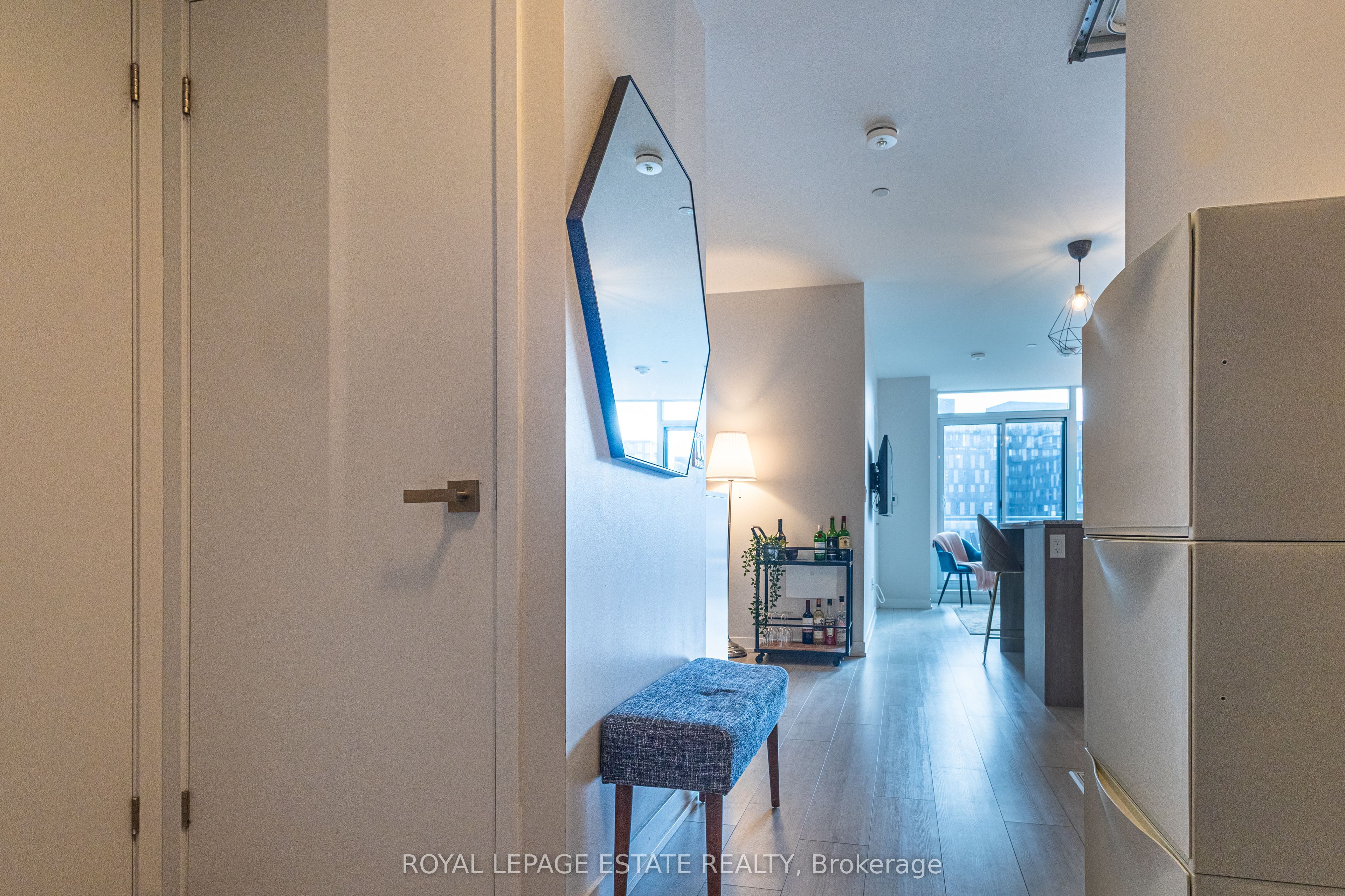 31 Tippett Road 657 Property Photo 2