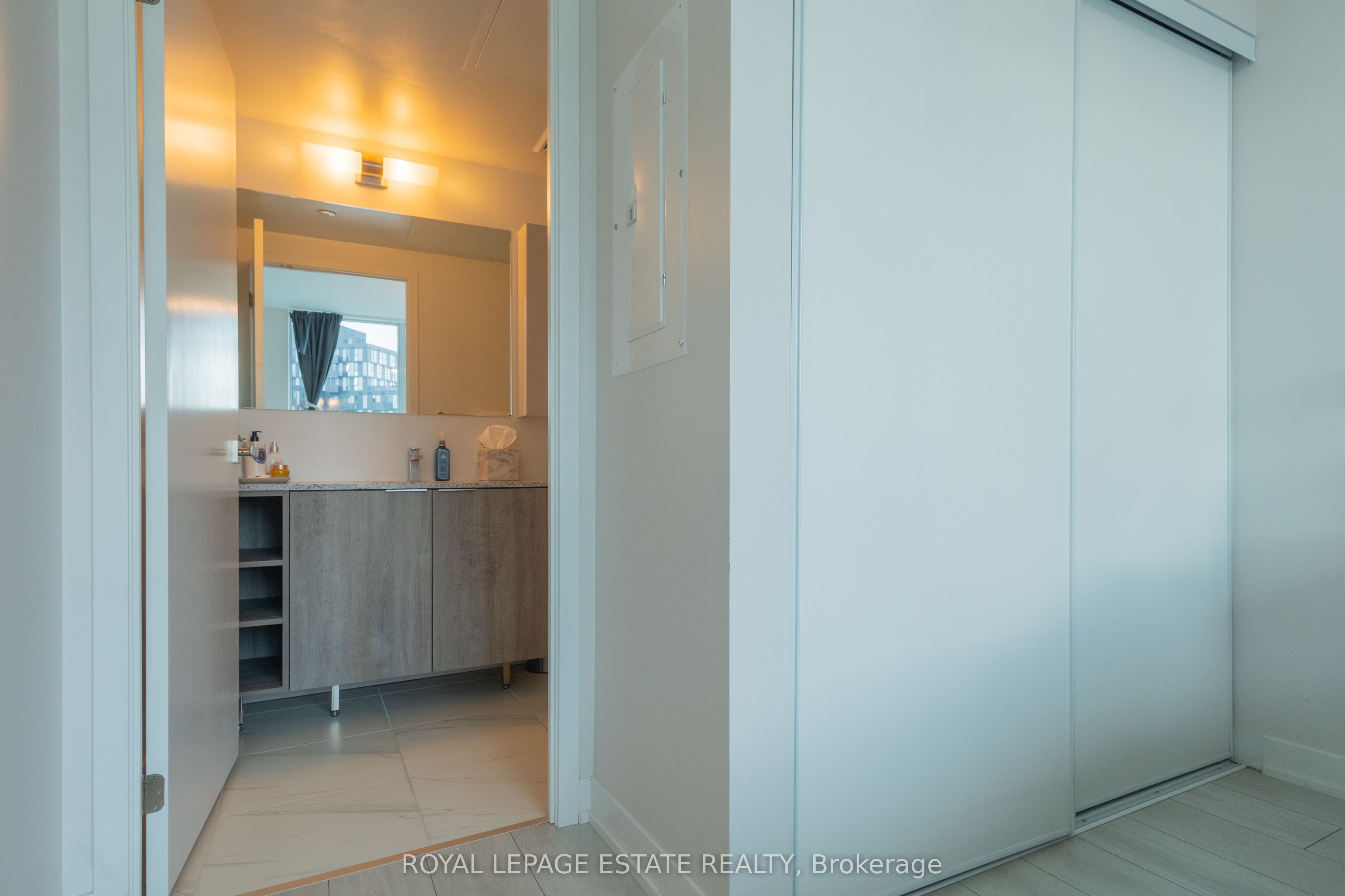 31 Tippett Road 657 Property Photo 18