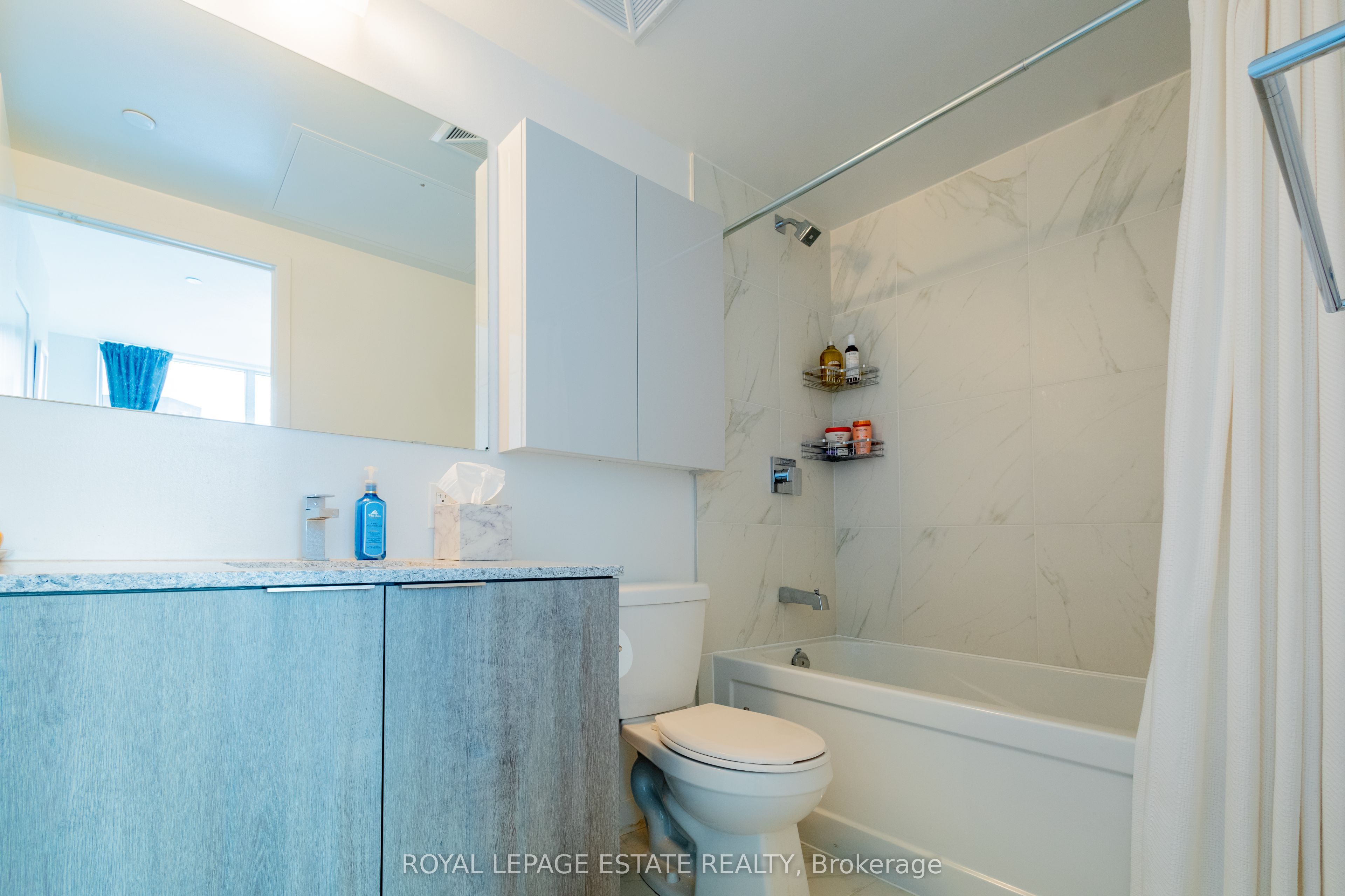 31 Tippett Road 657 Property Photo 19