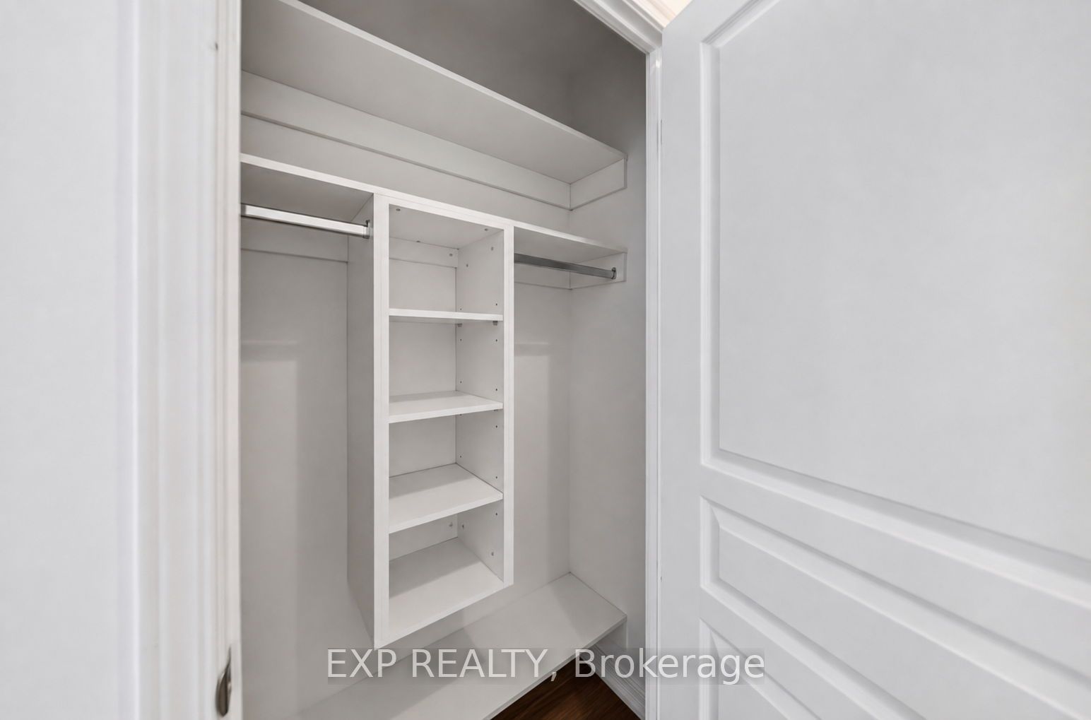 352 Front Street W 1916 Property Photo 18