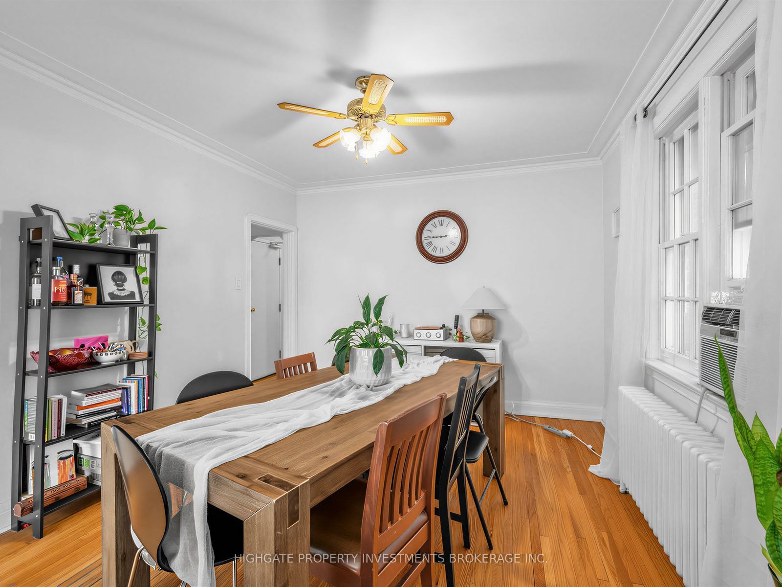 981 Avenue Road Property Photo 8