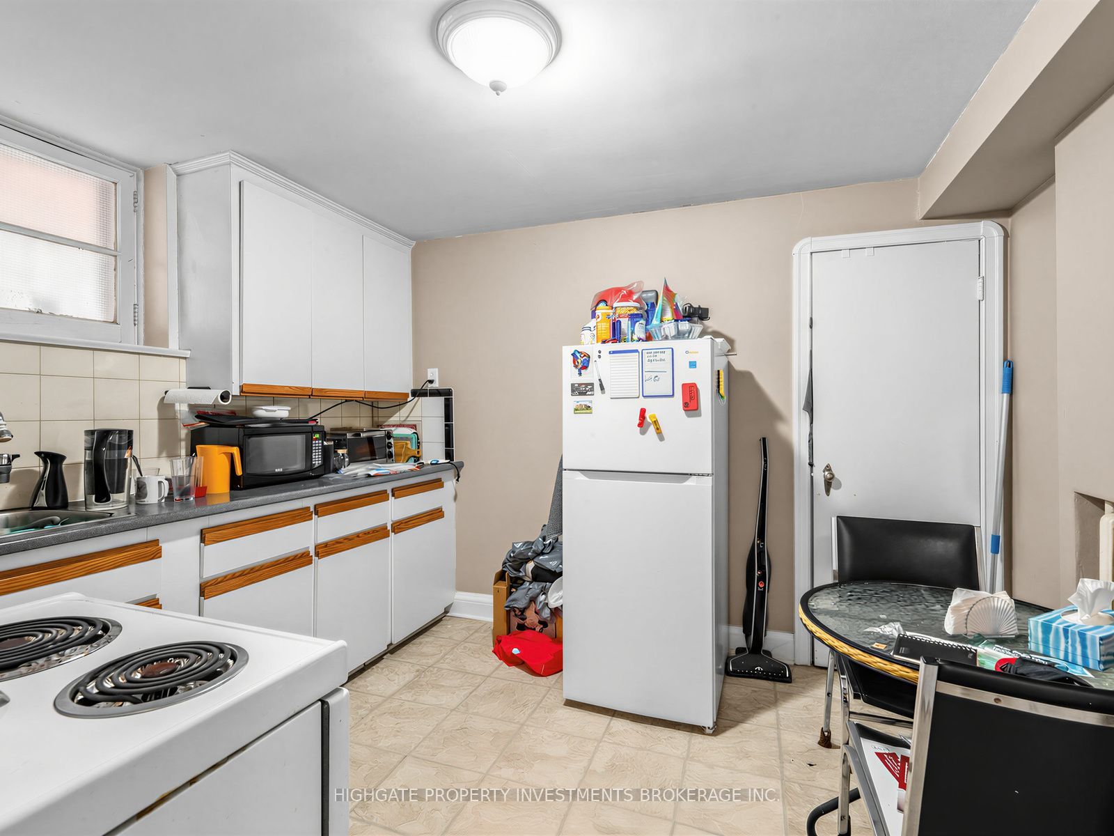 981 Avenue Road Property Photo 35