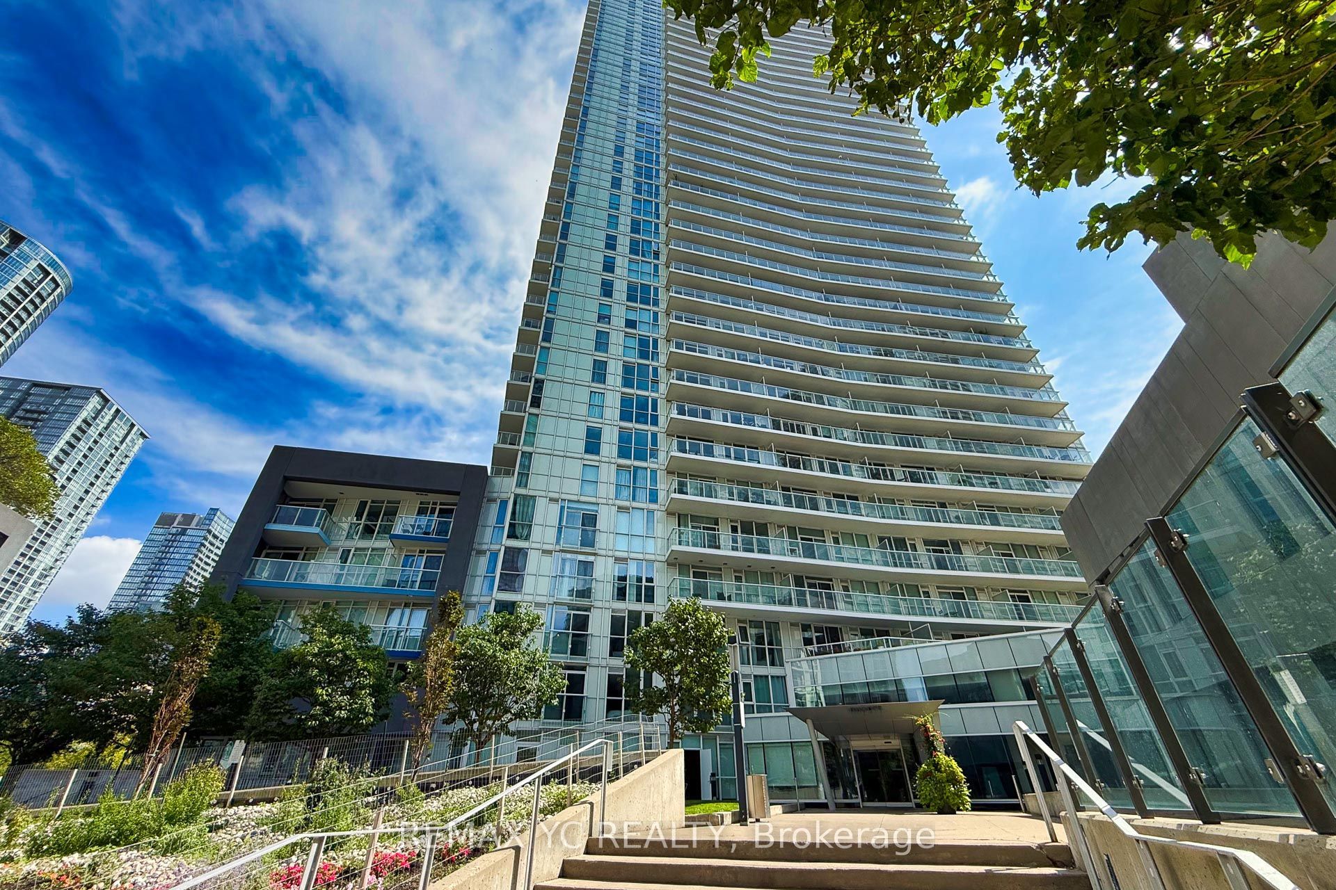 75 Queens Wharf Road 4611 Property Photo 1