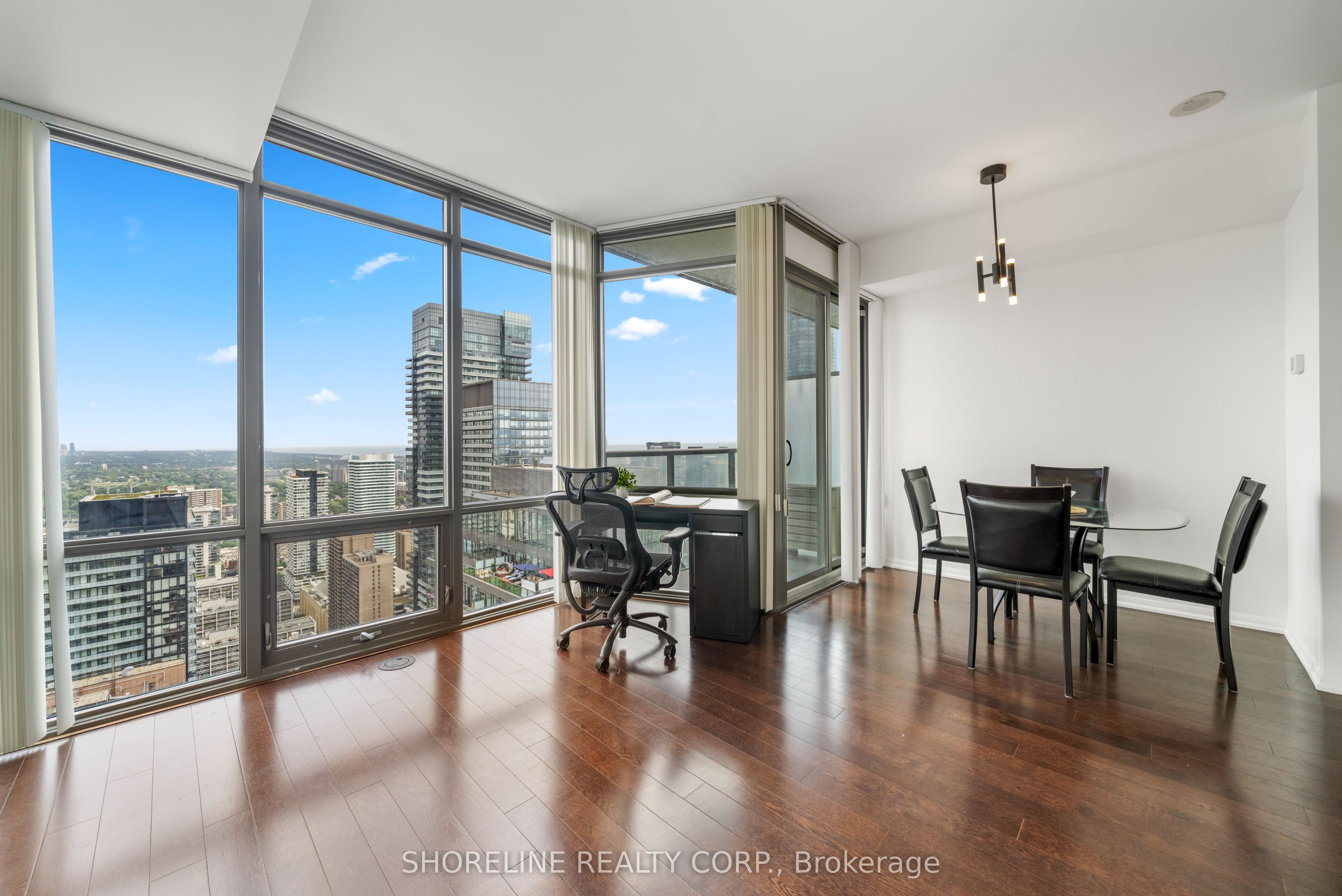 832 Bay Street 4807 Property Photo 1