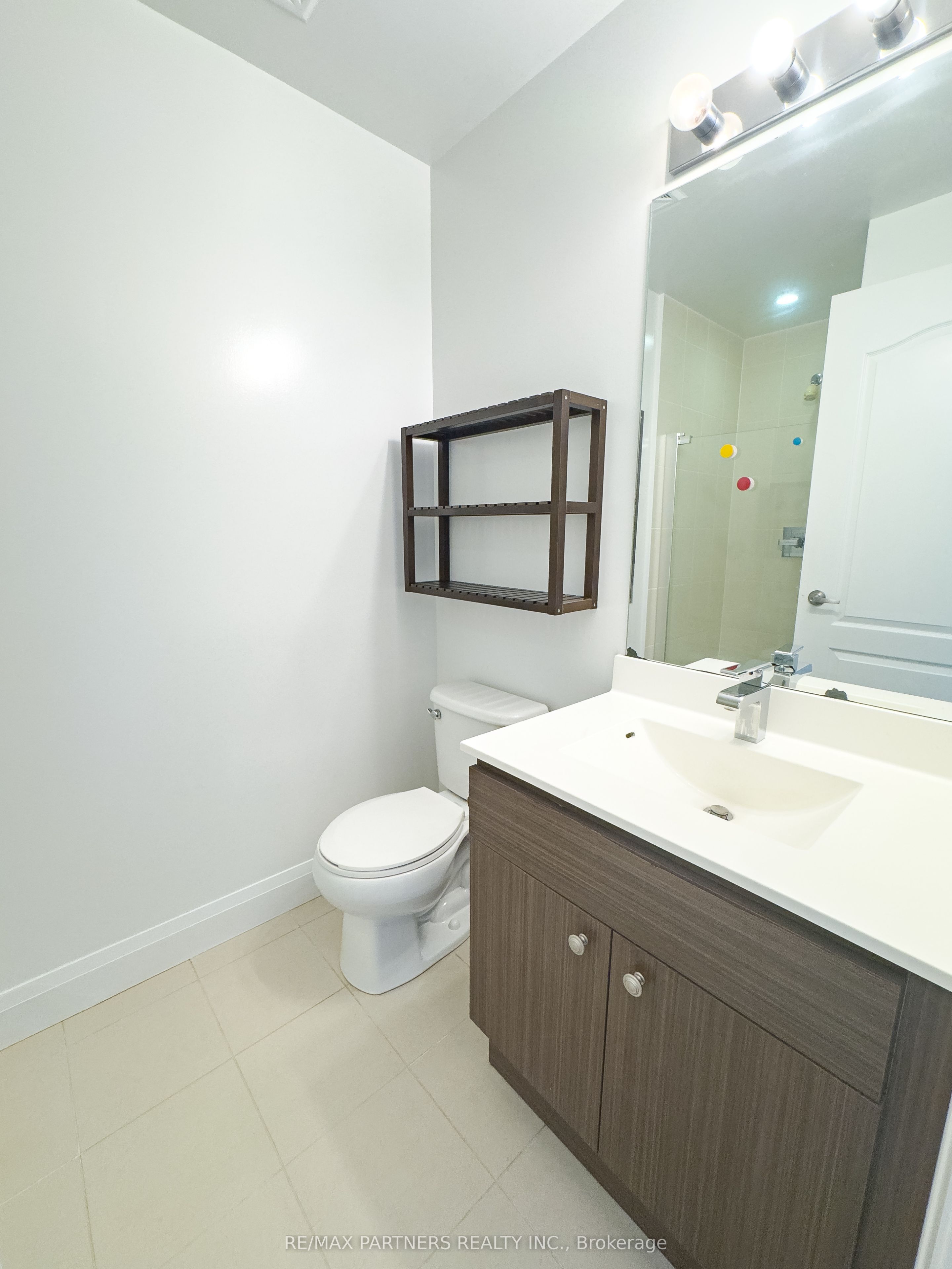 68 Canterbury Place 2006 Property Photo 10