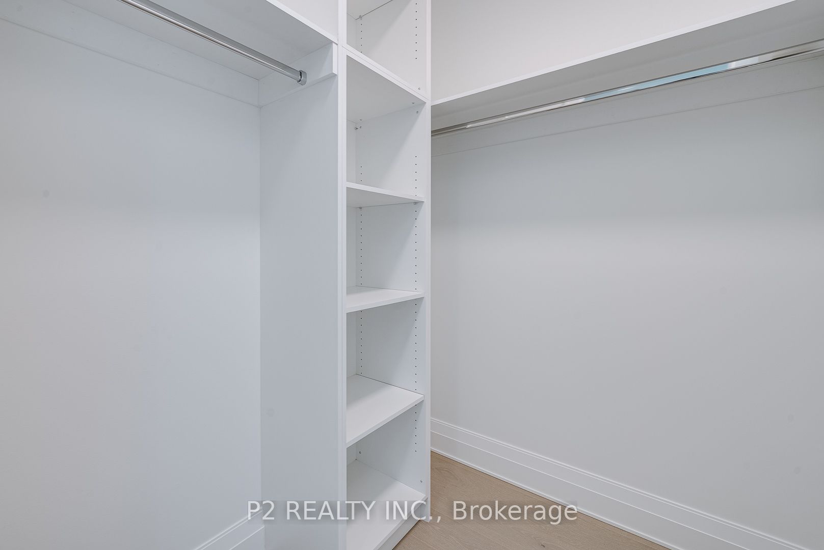 2 Forest Hill 208 Property Photo 19
