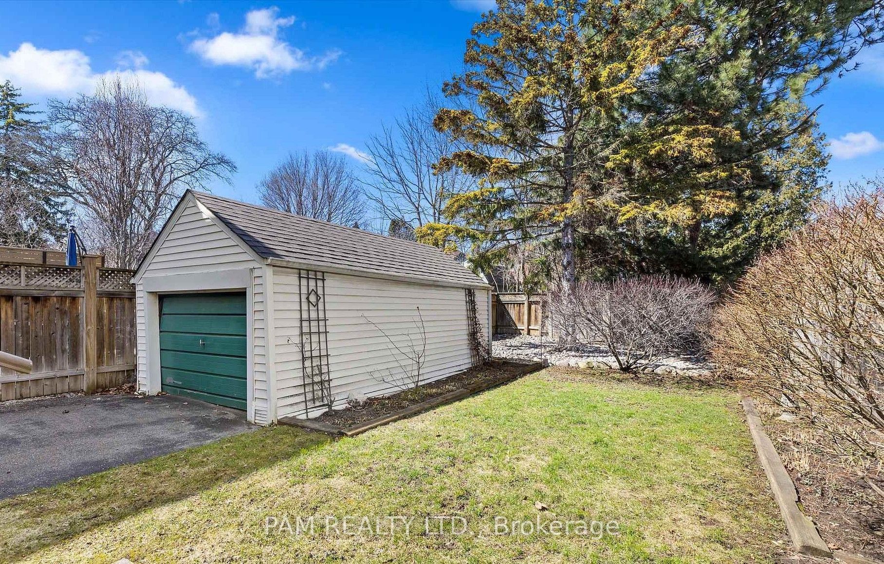 42 Parklea Drive Property Photo 16