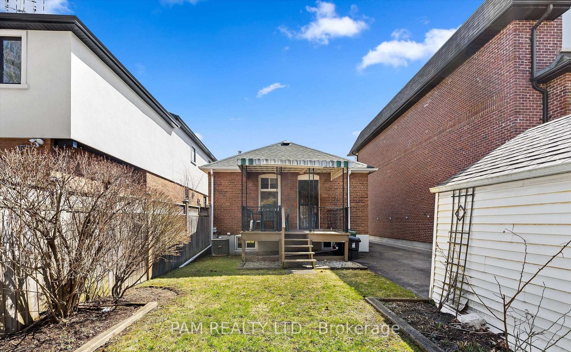 42 Parklea Drive Property Photo 17