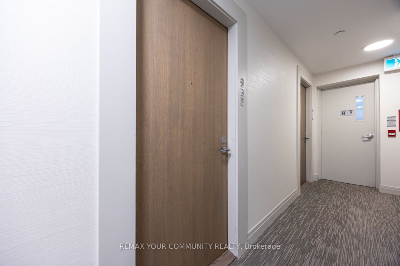 251 Jarvis Street 938 Property Photo 5