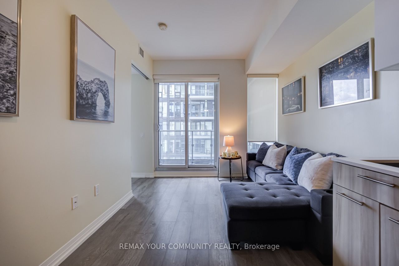 251 Jarvis Street 938 Property Photo 16